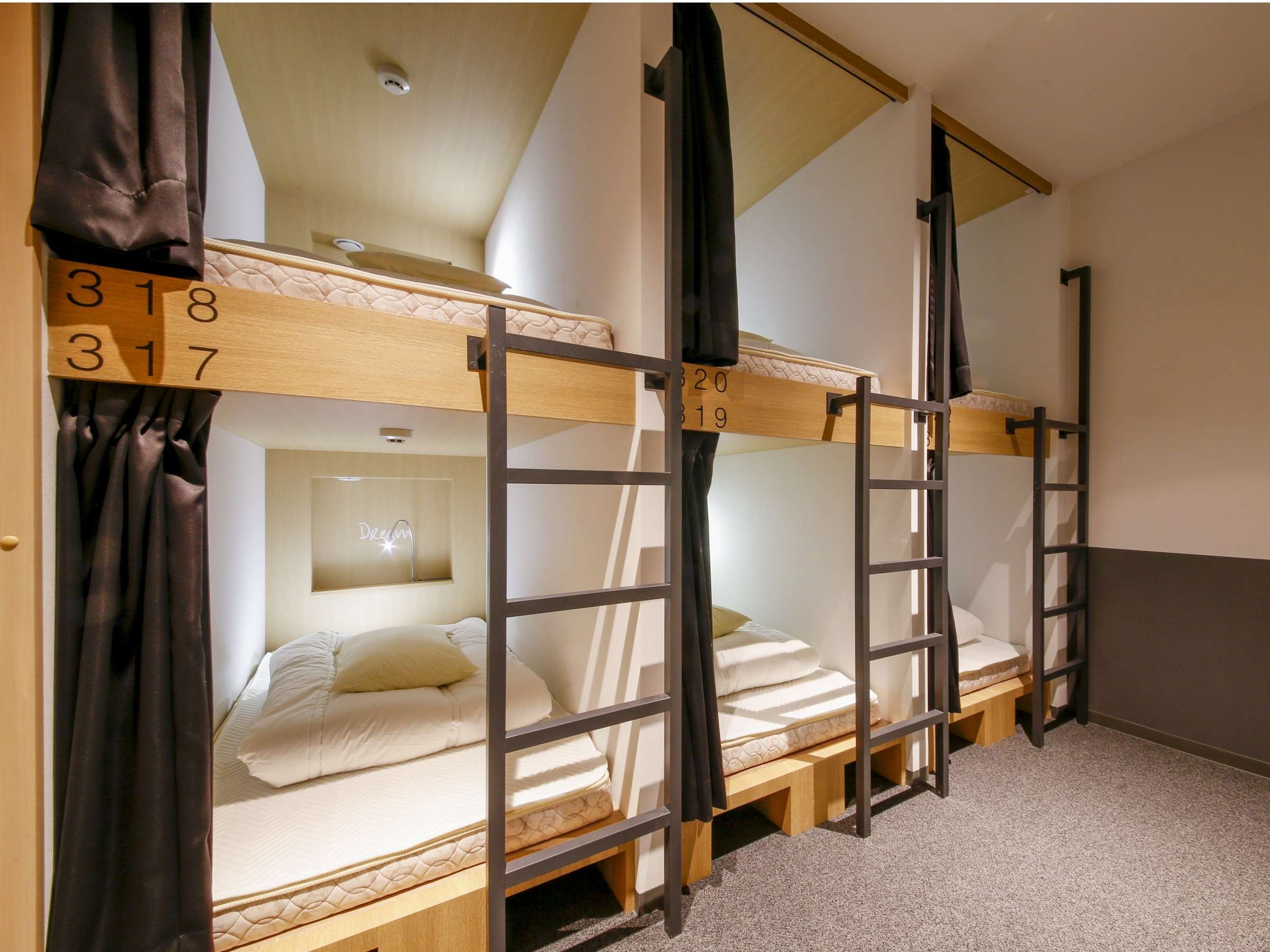 MIXED DORM