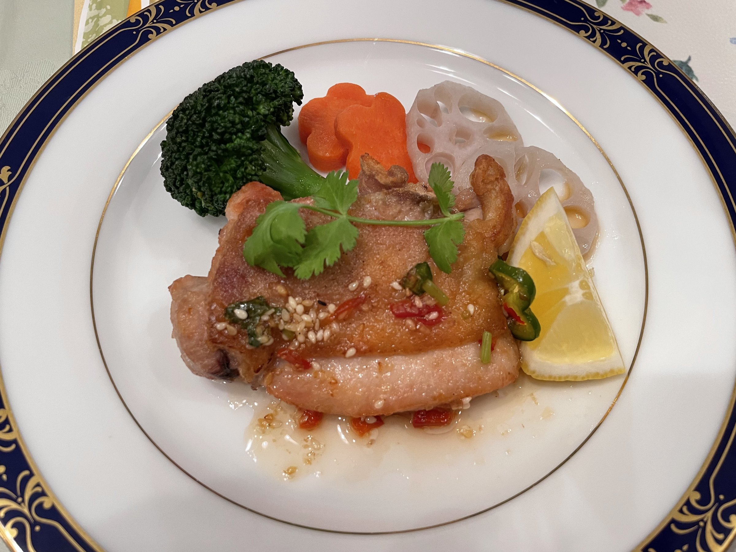 ��R�̃`�L���͓��ɗL���B�Ă��オ��̃o���o���̔�Ə_�炩���������ɓƎ��̃\�[�X���|�������������{��