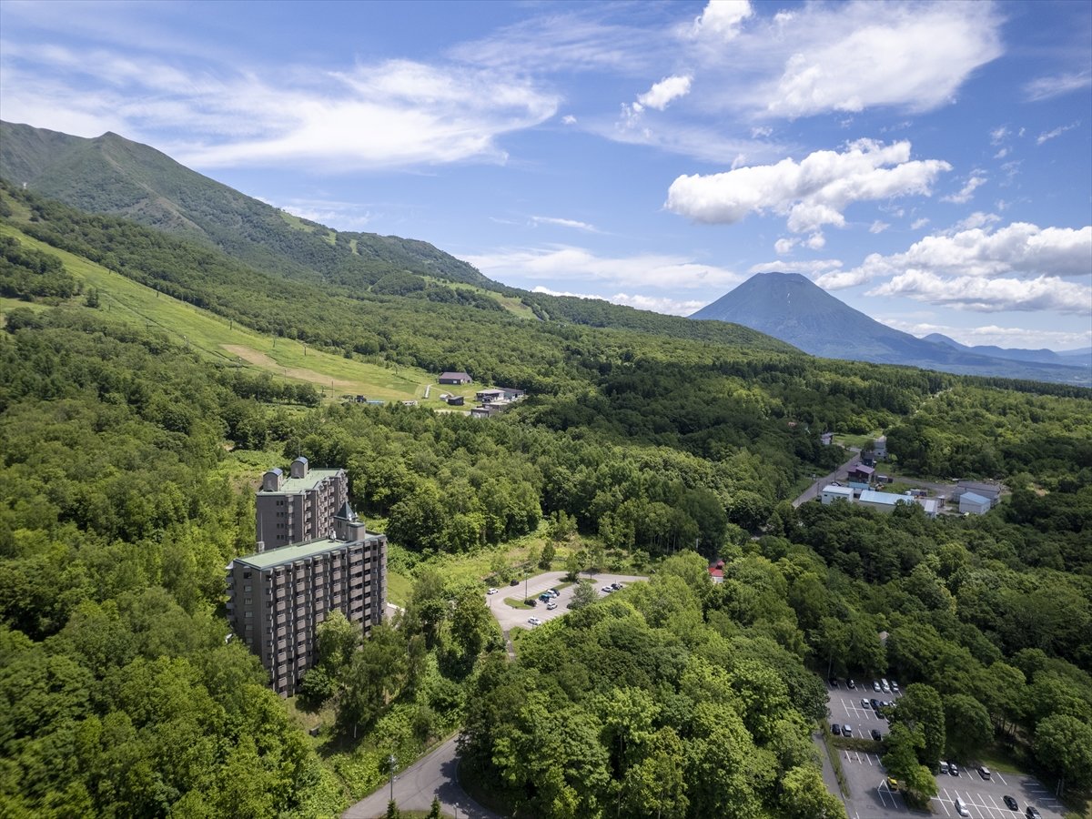 �Y��Ȍi�F�͈����ł�