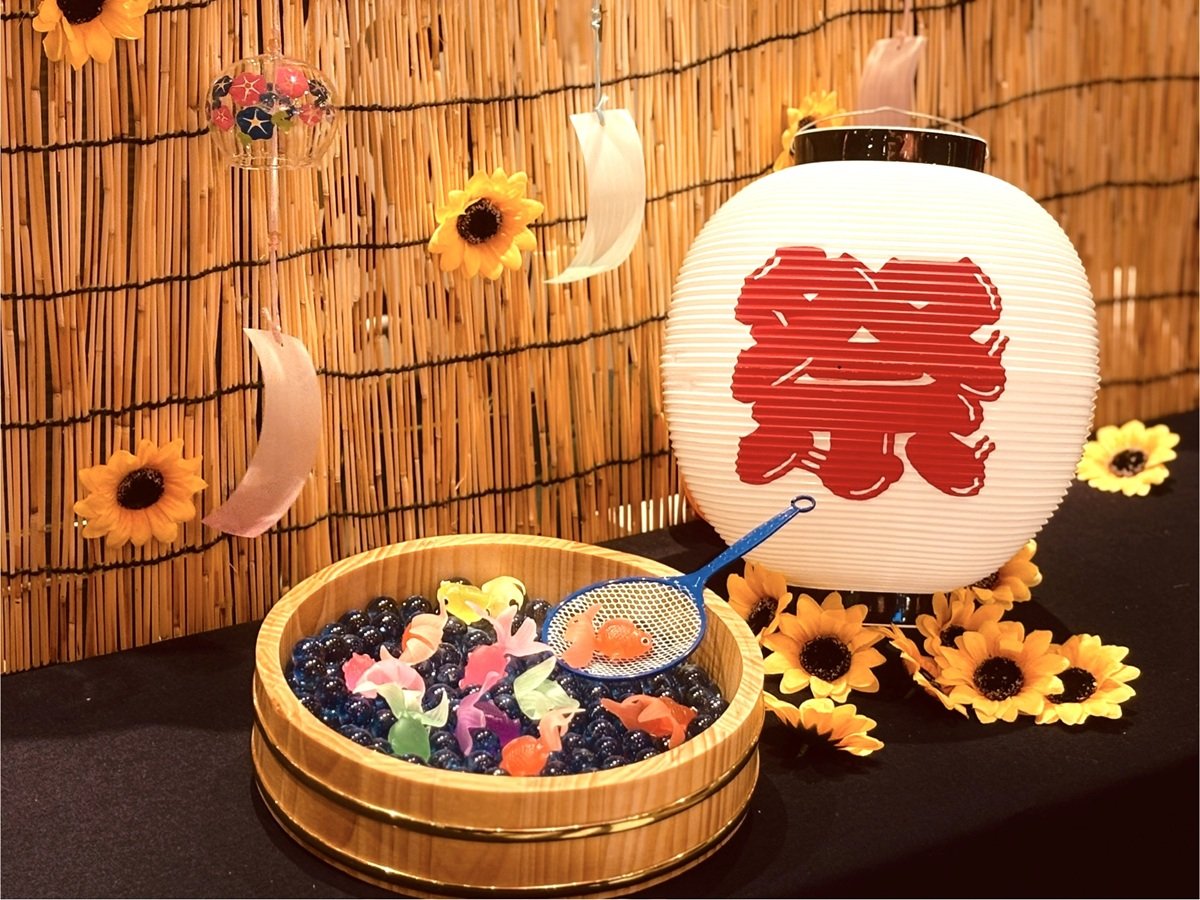 đȂĂ܂