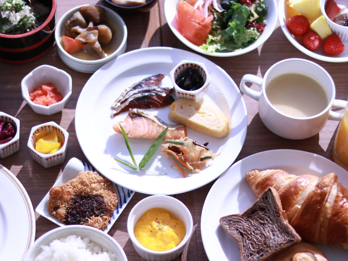 �y���ٖ����z�S50��ވȏ�̖L�x�ȃ��j���[�����p�ӂ��Ă���܂�