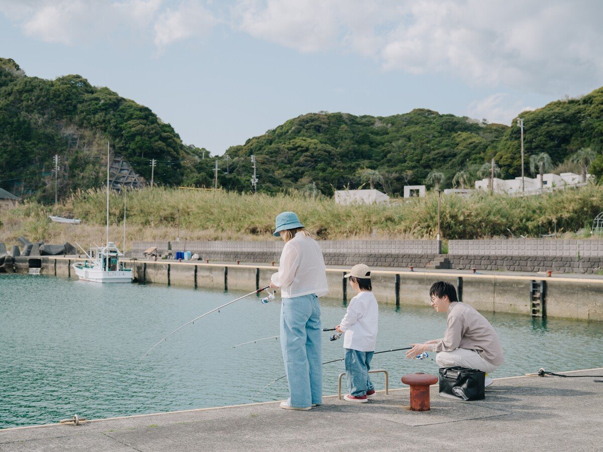 �ڂ̑O�̊C�Œނ�̌��I