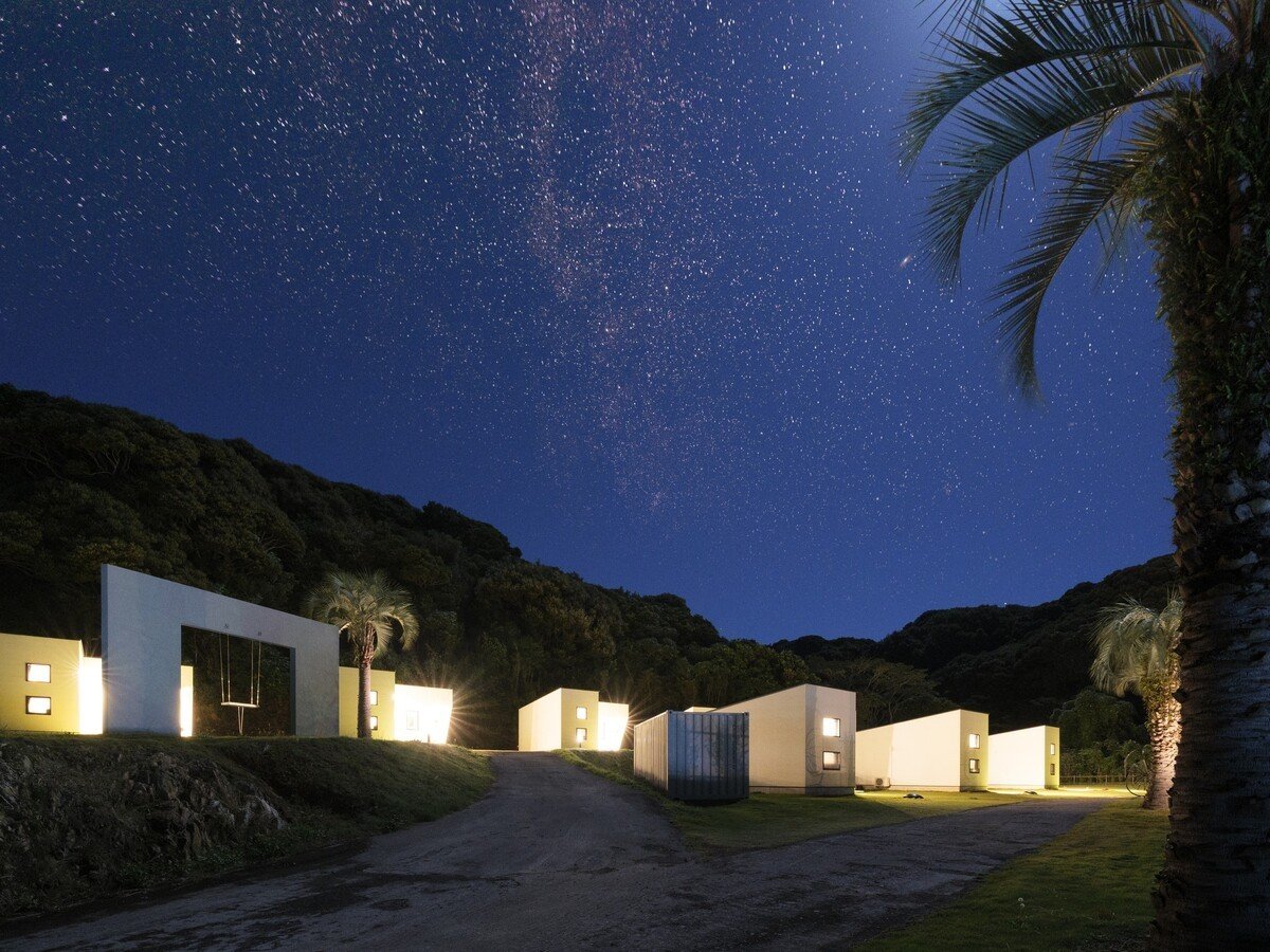 ����ɕ�܂�A���������̐�i�i�C�g�r���[