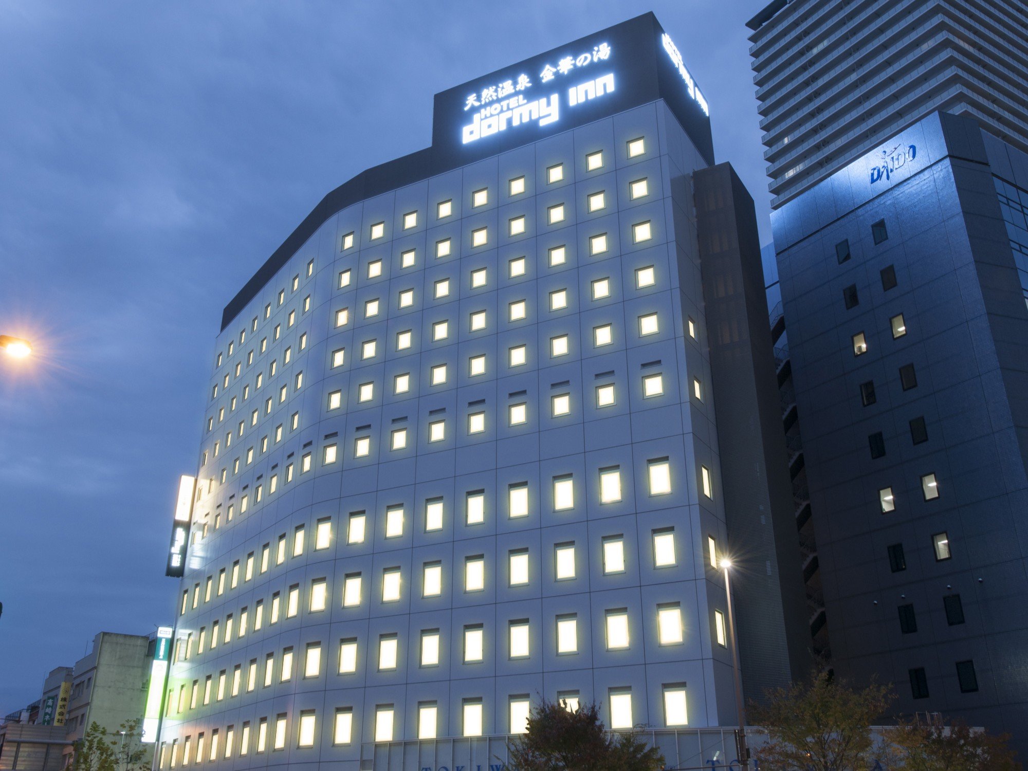 yVR؂̓h[~[C򕌉wO(i)z