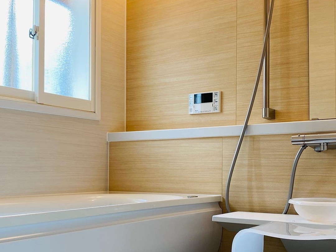 �P.�Q�T�؂̍L���o�X���[���ł��B�S�l�œ����Ă����v��