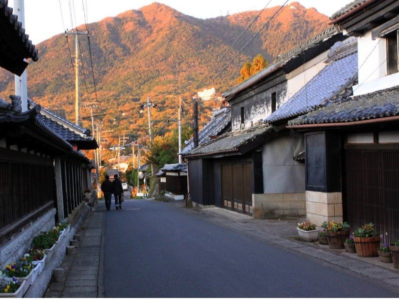 ���y���{�̓��S�I�u���Γ��v�z/���z�e�����ԂŖ�30��