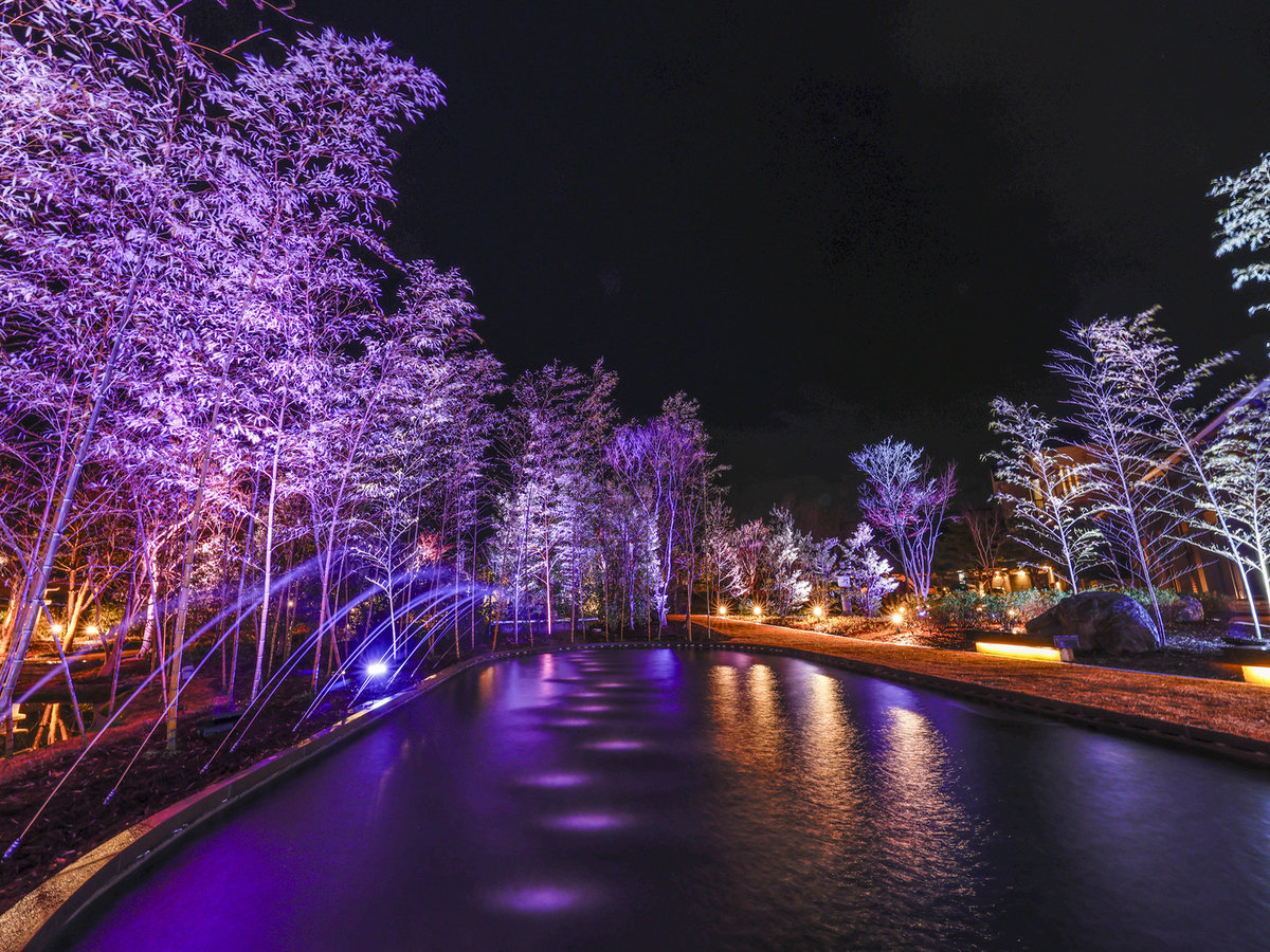 ���{�뉀�̎q���p����Ԃ���Ԓr�i�v�[���j