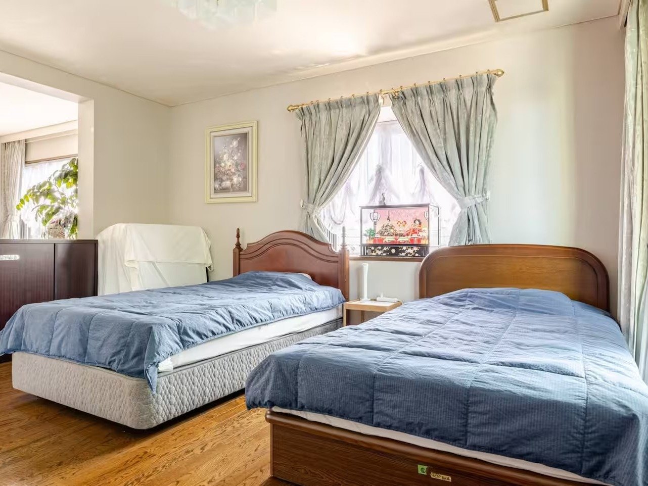 ���r���O�E�Z�~�_�u���x�b�h