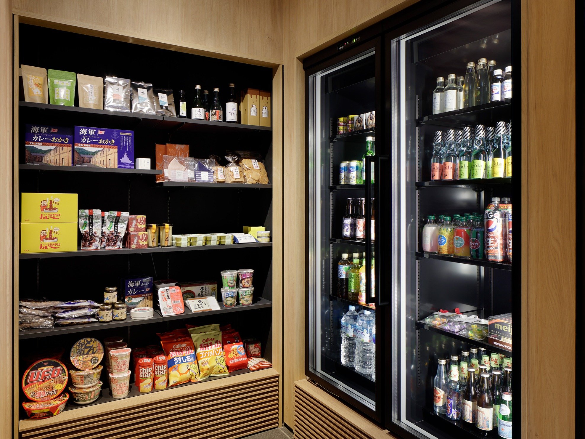 �}�[�P�b�g�v���C�X�F�n��̓��Y�i�A������Ƃ�������H��X�i�b�N�َq���̌y�H�����p�Ӓv���Ă���܂��B