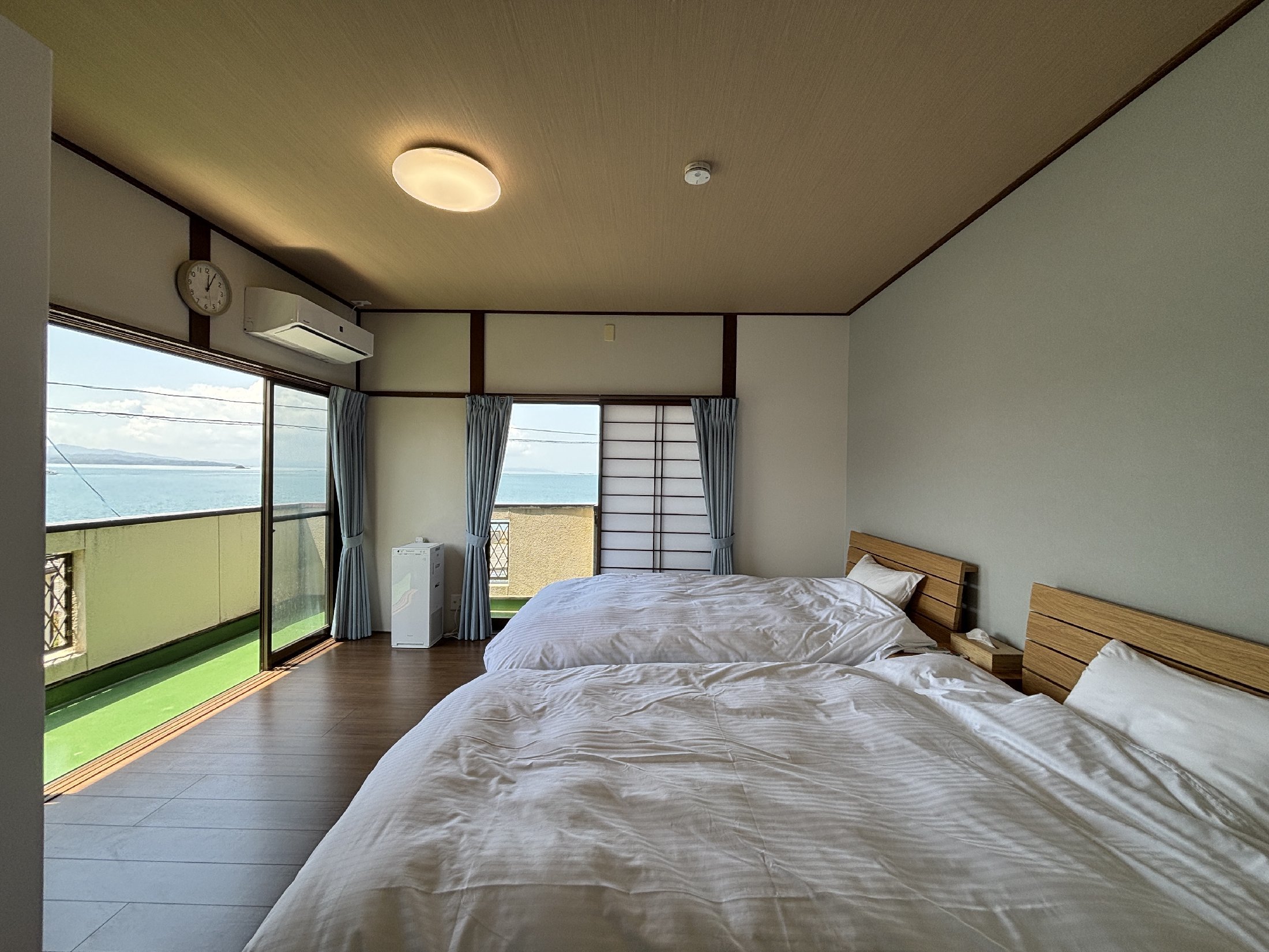 2K̐Q͓̑V̊C]߂܂BZ~_uxbh2䂠܂