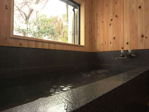 �w�̂�������ƁA������̌i�F�̊J�����𑶕��ɖ��킢�Ȃ���A�������Ƃ������Ԃ����߂������������B