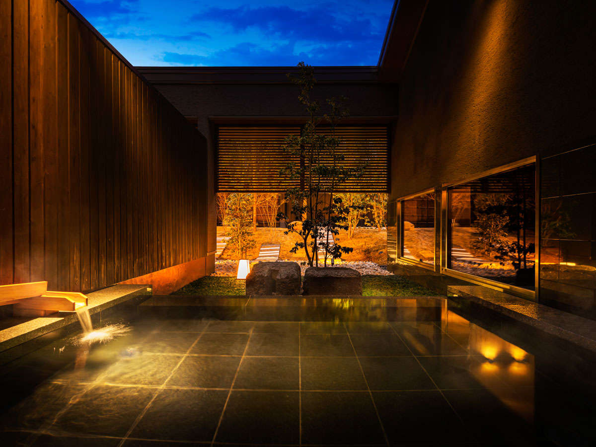 �y�嗁��z�����̓��ɐZ����Ȃ��璷��̎l�G��]�ޘI�V���C