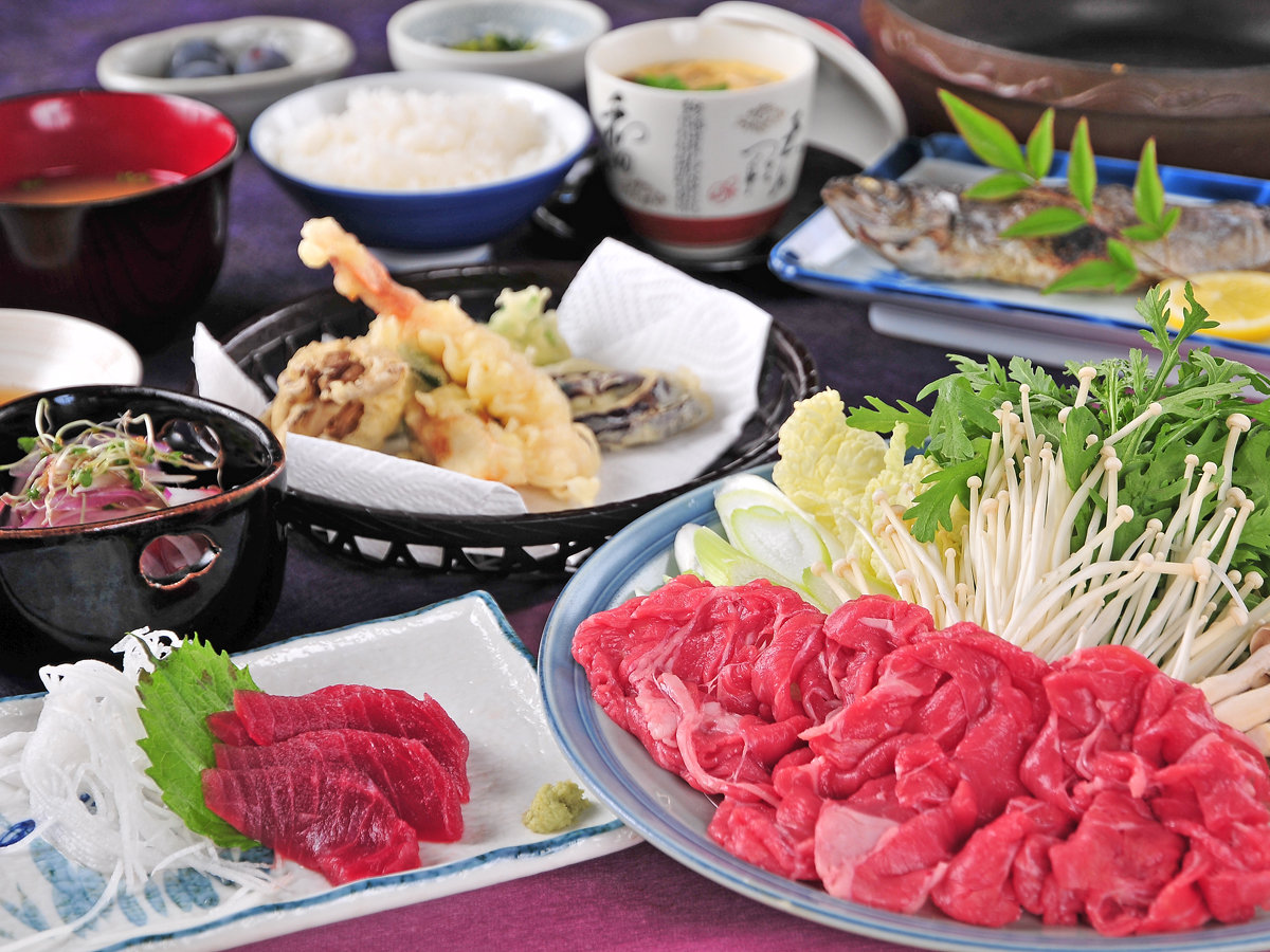 �{�����[�����_�̗[�H���ʐ^�͈��ł�