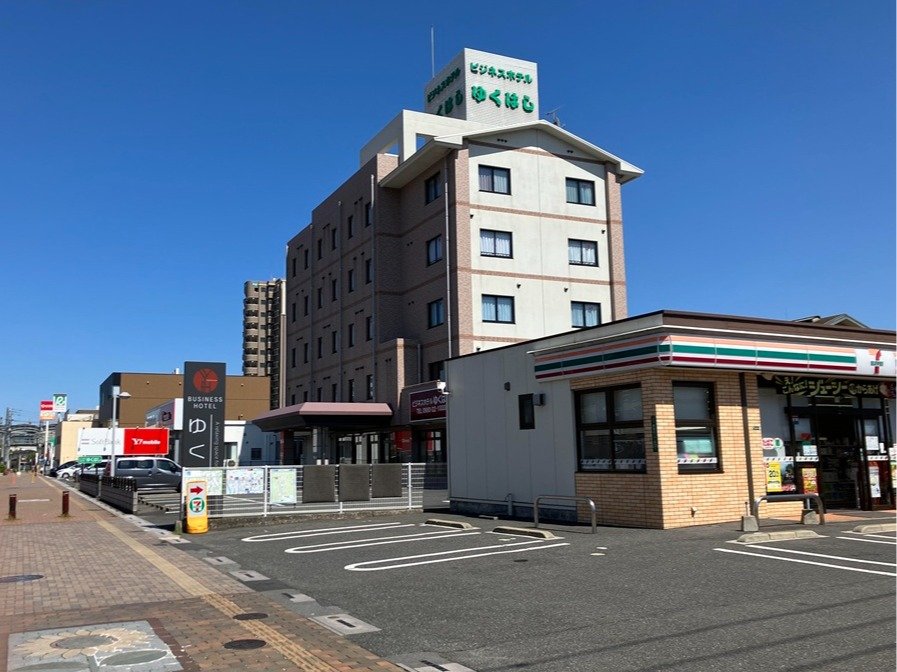 �Z�u���C���u�����אڂ��Ă܂�