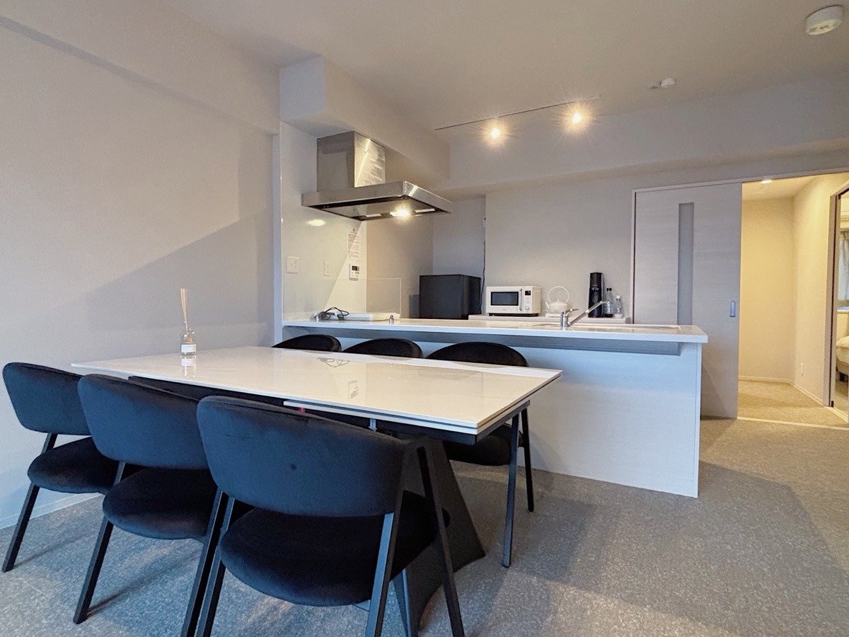 �_�C�j���O�X�y�[�X