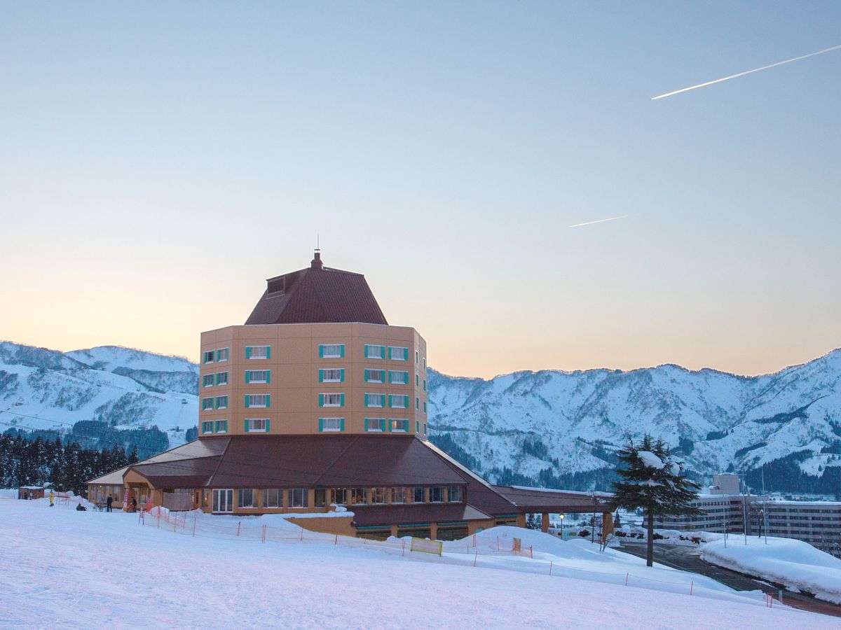 �y���q�����z�e���z�o���G�[�V�����ɕx�񂾃Q�����f�Ɖ��K�ȃz�e���X�e�C��񋟂��܂��B