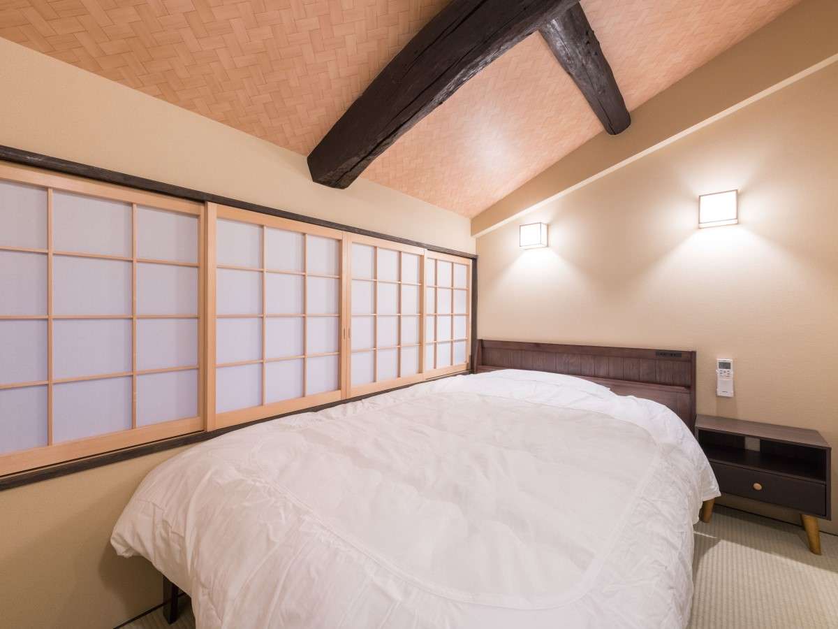 ��K�m���F�Z�~�_�u��1��