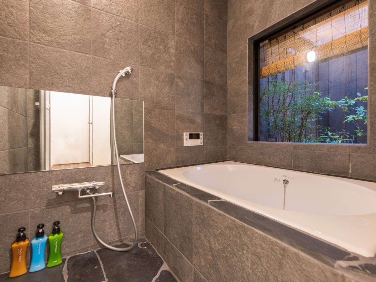 �����F������낪���߂��܂��B�A���j�e�B���[���B