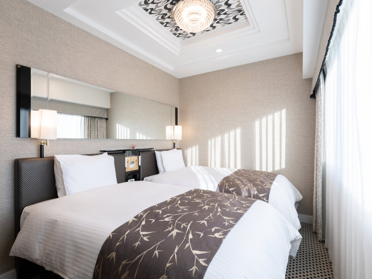 �f���b�N�X�c�C���@�։����@�L���F21.5�u/�x�b�h���F122 cm�~2��