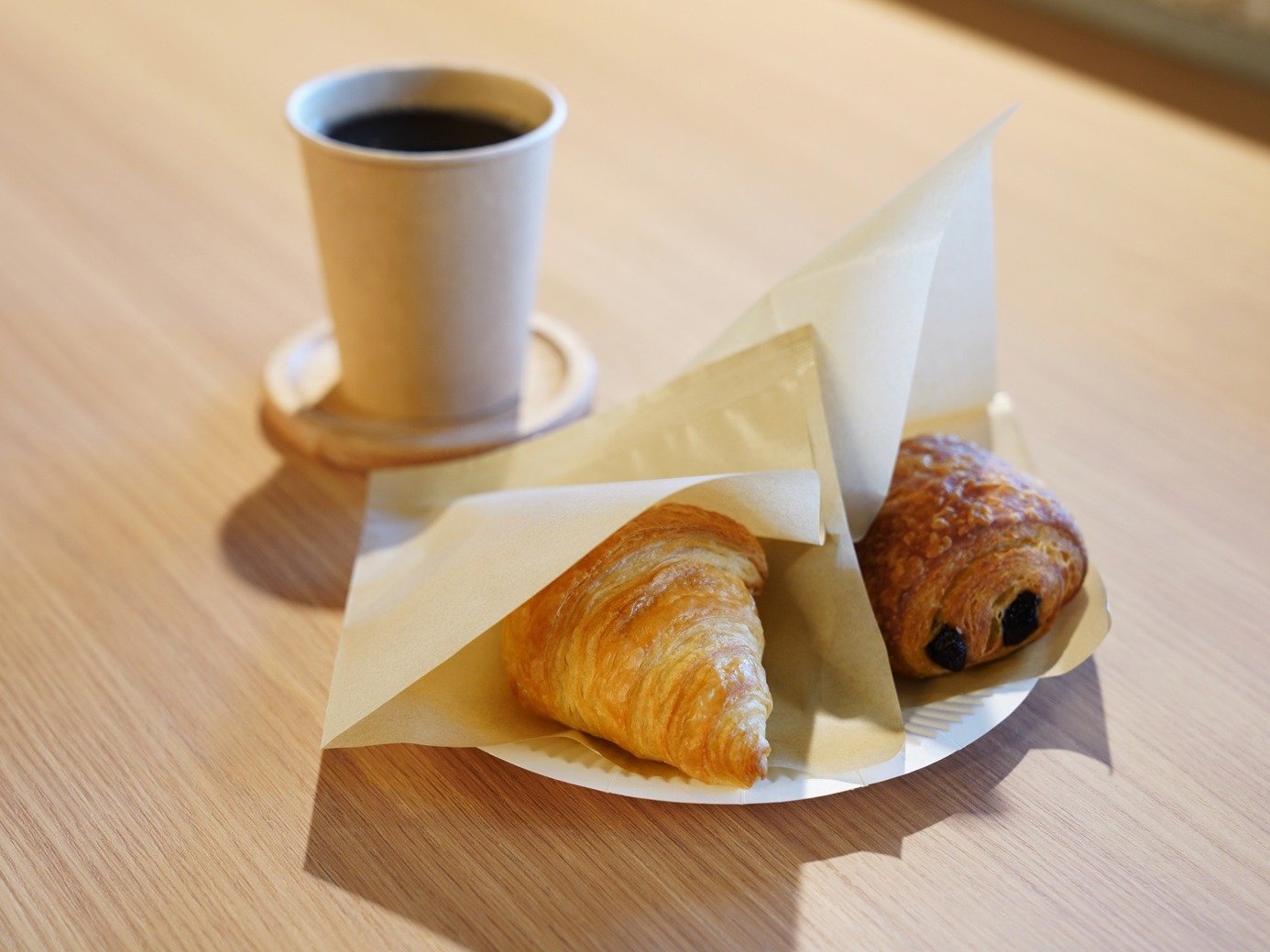 �������H