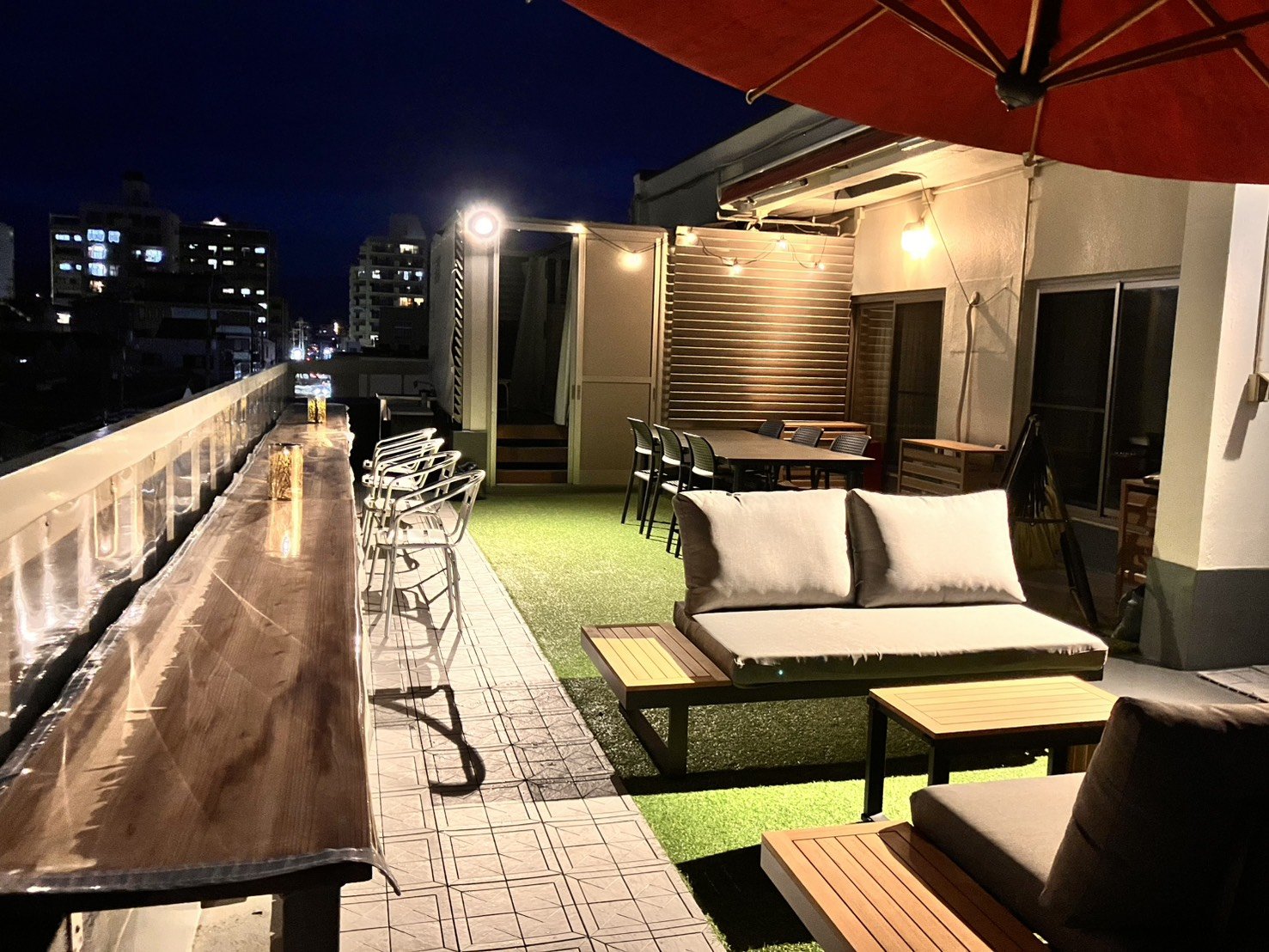 �ݐ؂ł��g������������o���R�j�[��̓��C�g�A�b�v�őf�G�ȋ�ԂɂȂ�܂��B