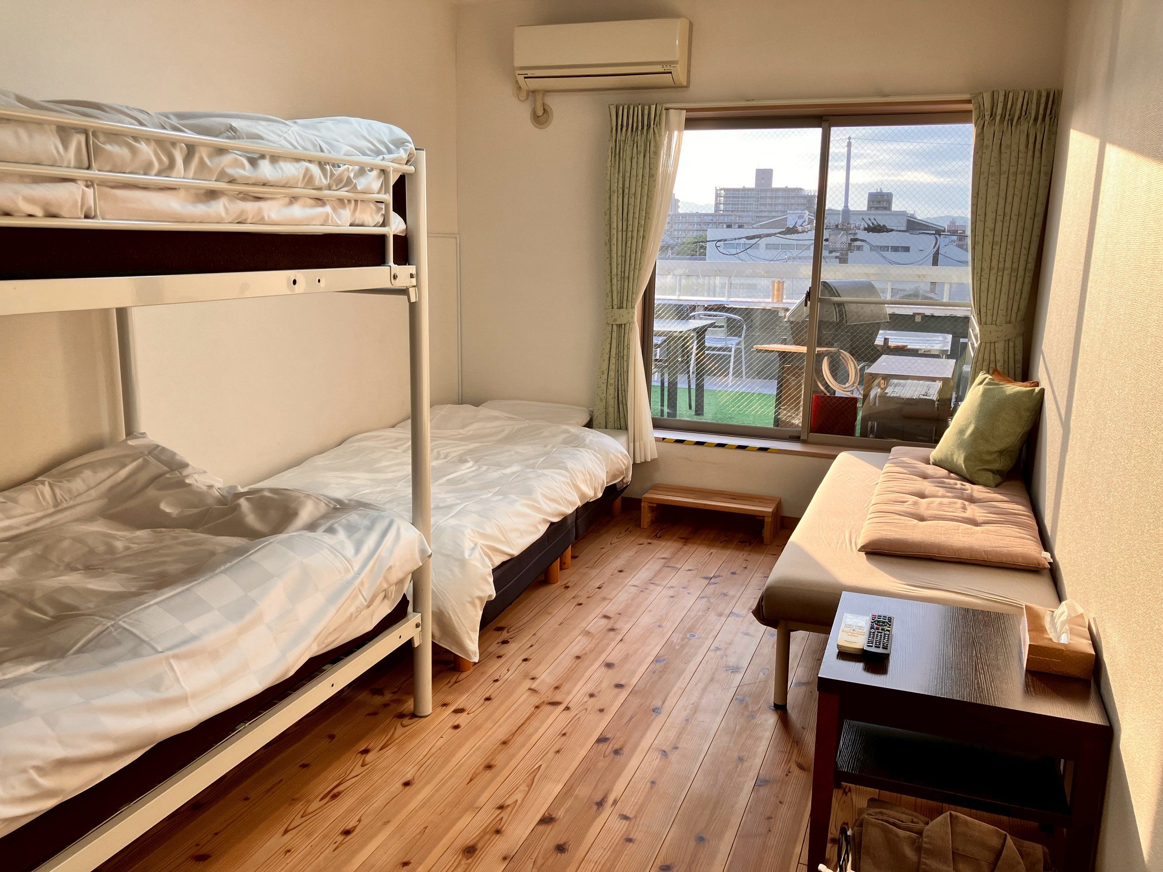 �q��B�@�z�c���R�g�܂ŕ~�����Ƃ��ł��܂��B