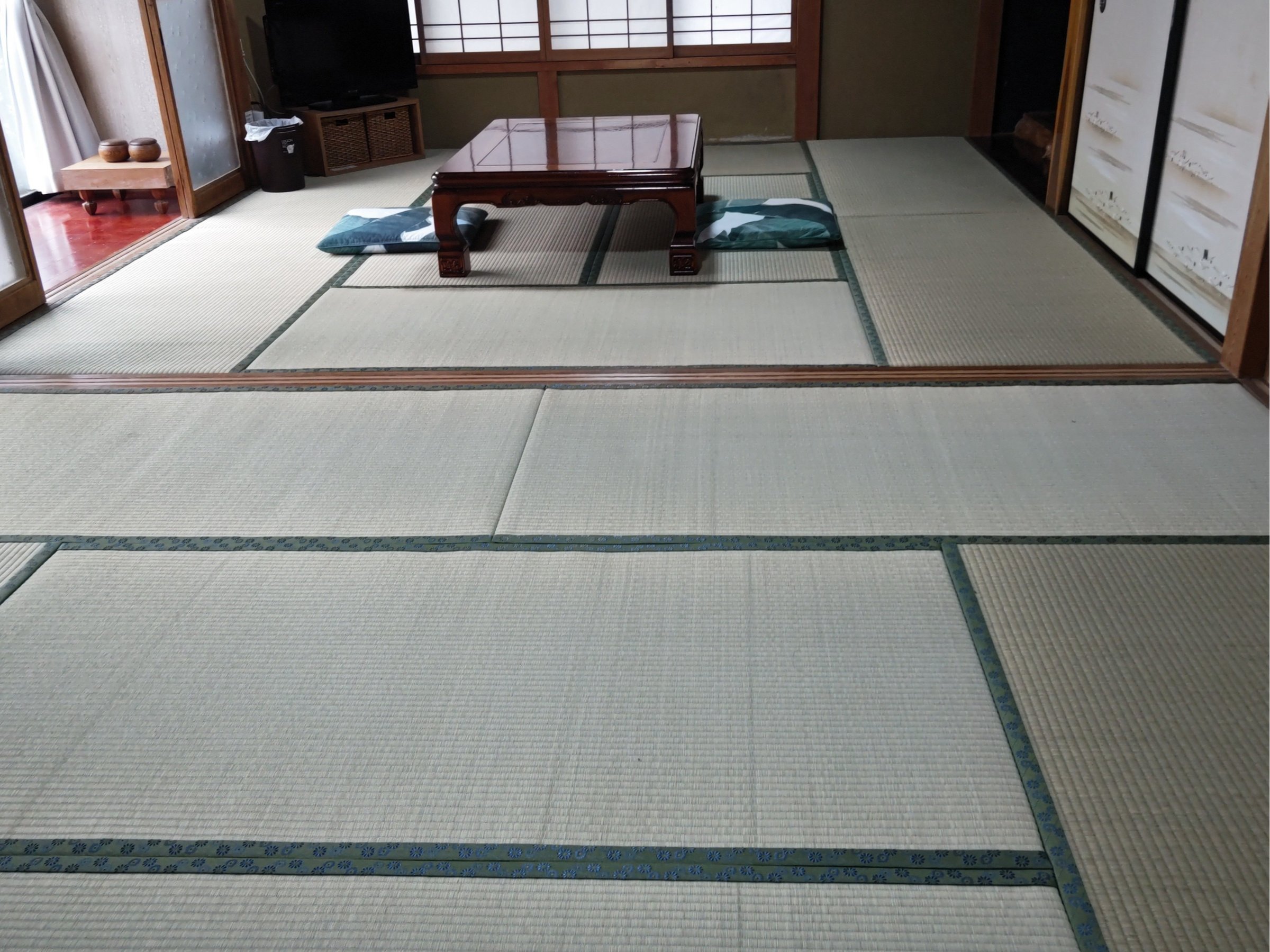 �V������