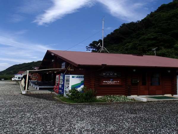 �ŏ��ɂ���t�����g�̂��郍�O�n�E�X��