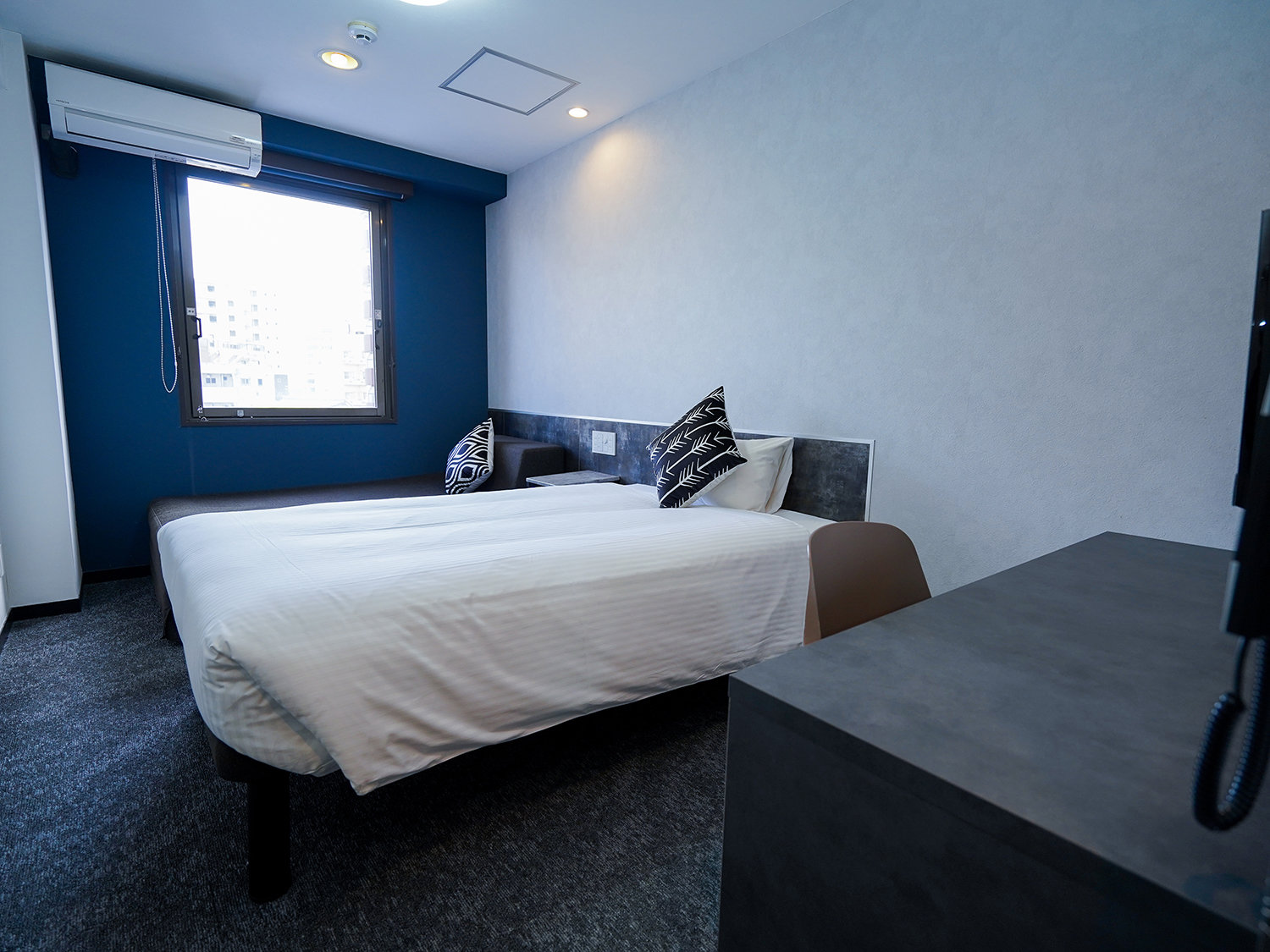 �\�t�@�t���V���O�����[���y�x�b�h���P�Q�O�p���L��15�u�z