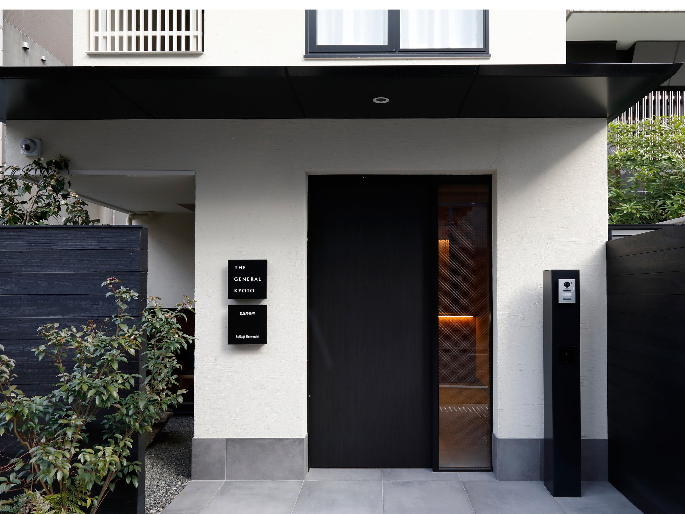 �z�e������