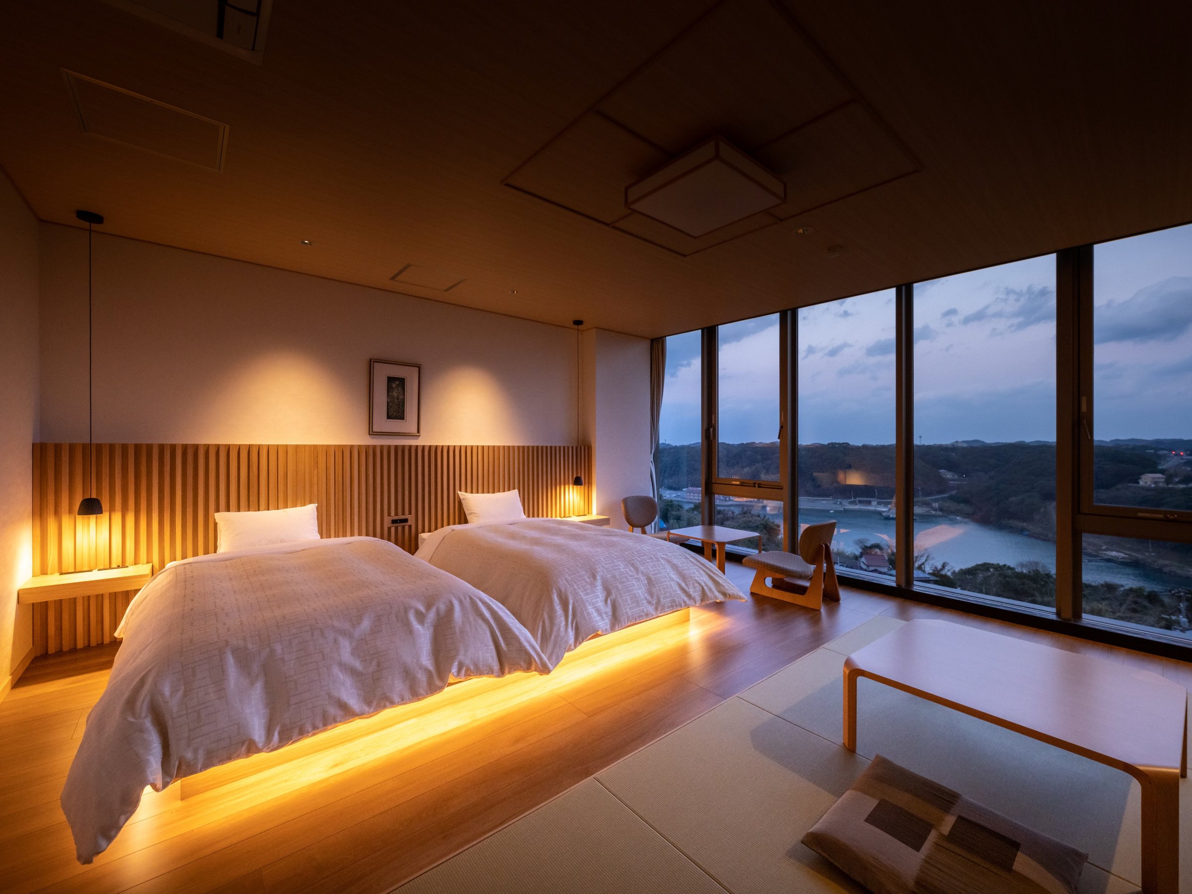 �x�b�h�t���a���i18��j2023���j���[�A��