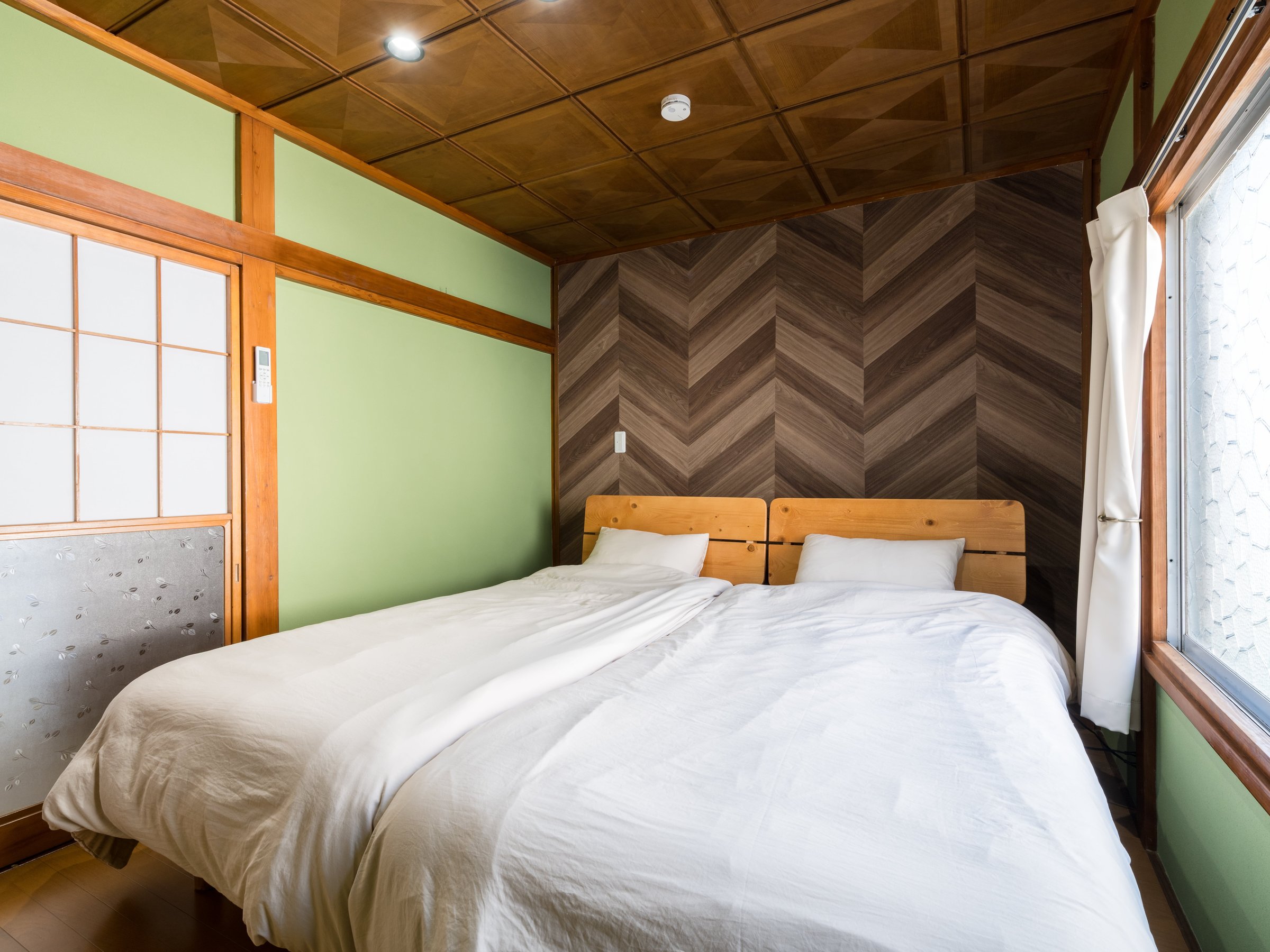 �}�X�^�[�x�b�h���[���i�V���O���x�b�h�~2�j