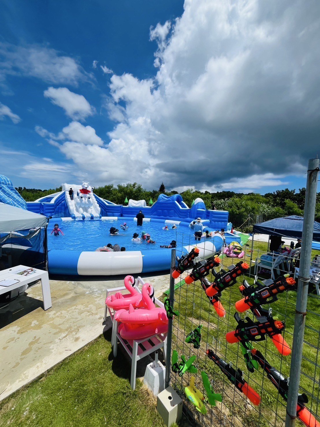 �E�yPrivate pool�z�{�Ó��ő勉�̃v�[���{��