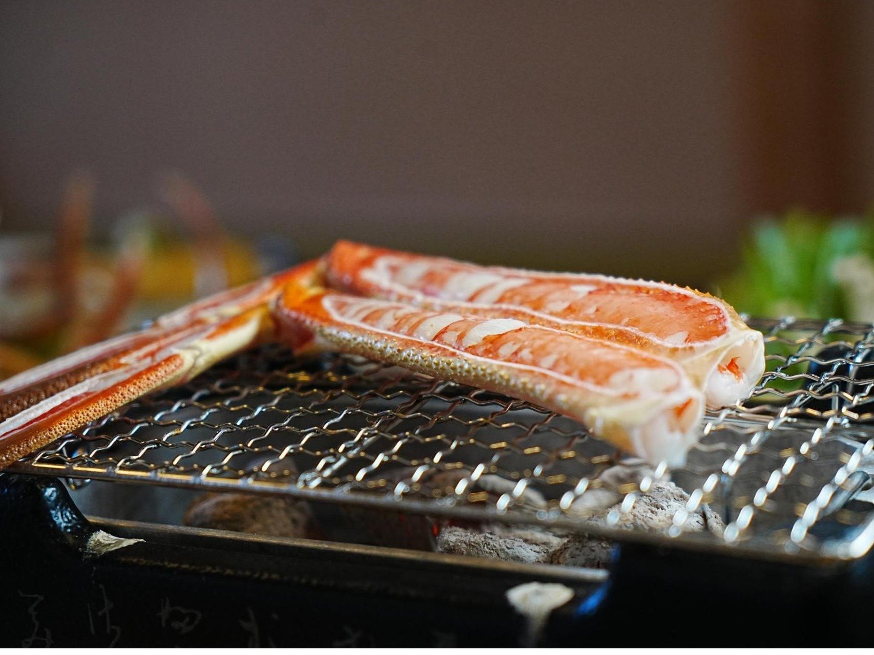 �ɏ�v�����E���������t���R�[�X�v�����̏Ă��K�j�́A�������ŒY�΂ŏĂ��ď����オ���Ă��������܂�