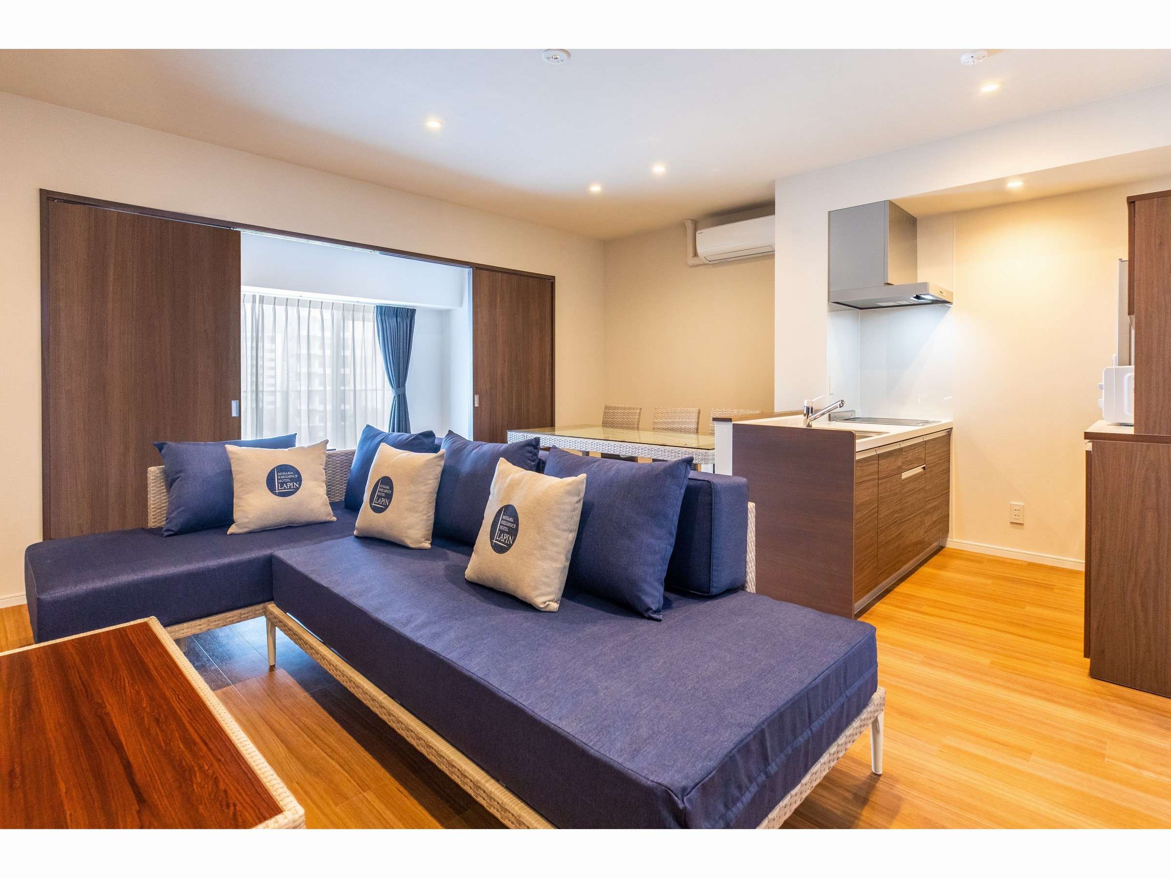 B�^�C�v���r���O���[��