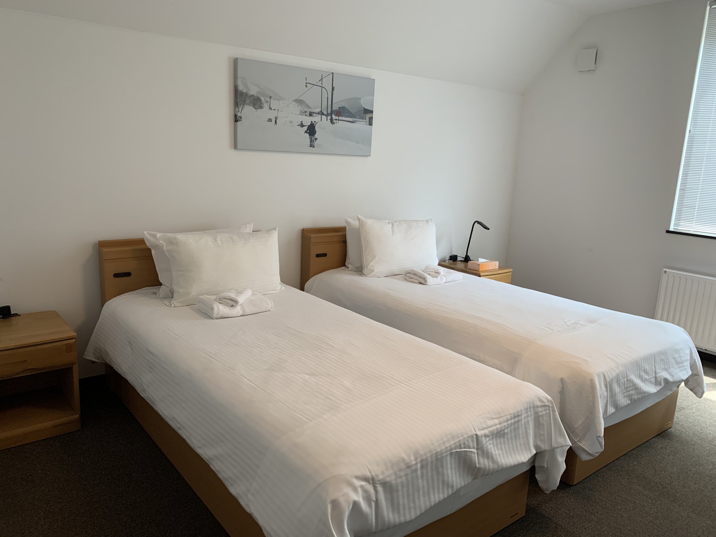 �x�b�h���[��