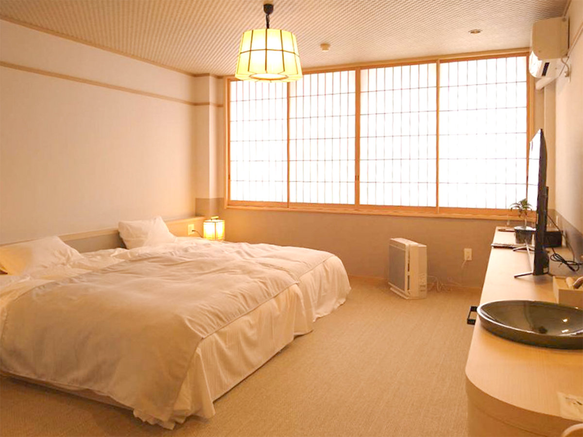 �E�y�c�C���x�b�h�a�m���E�ԏ�z�x�b�h�̂��邨�����͑������s���ȕ��ɂ����S