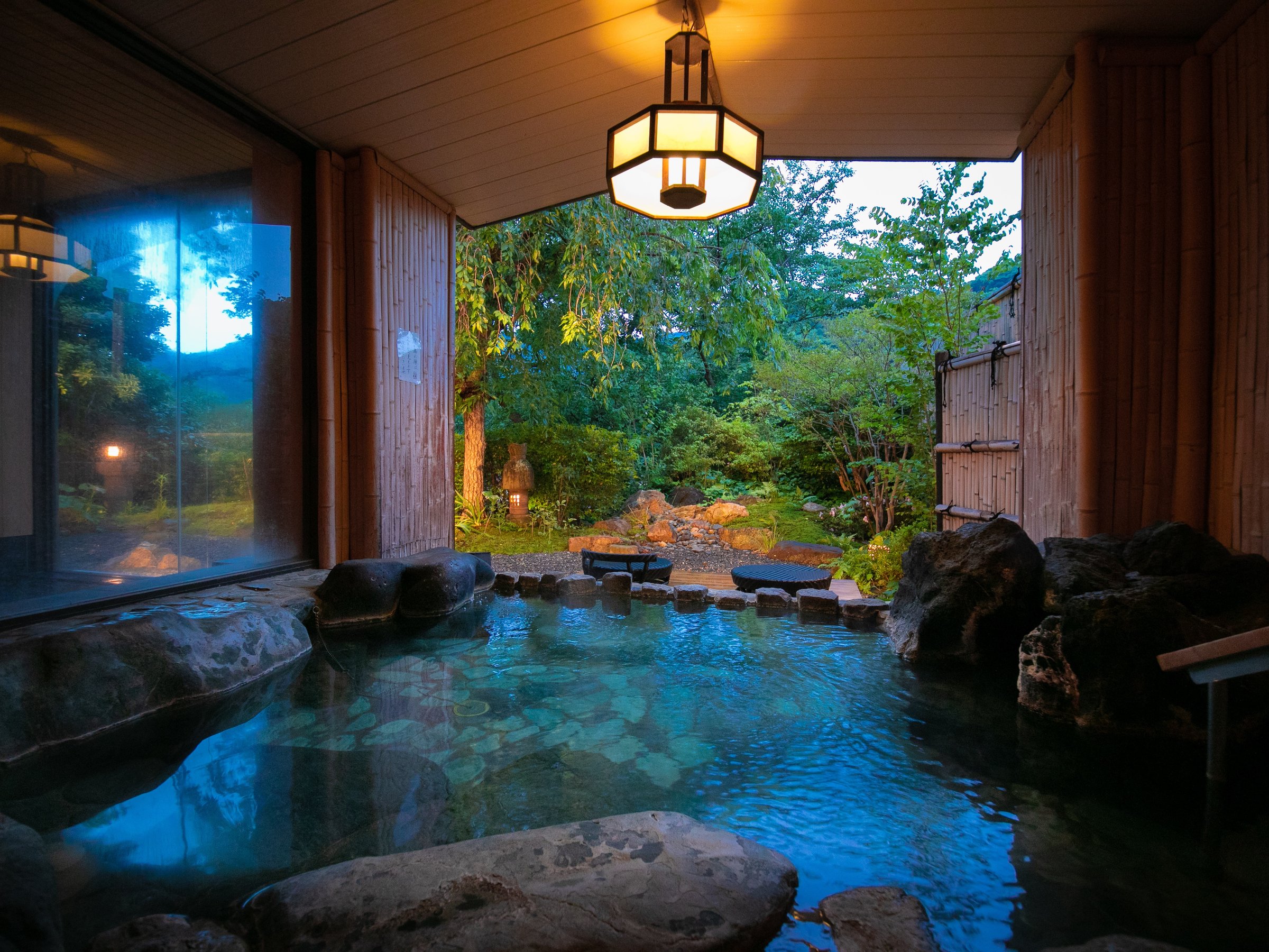 �y1�K�I�V���C�z�嗁��ɂ́A�③��̘I�V���C������Ă���܂�