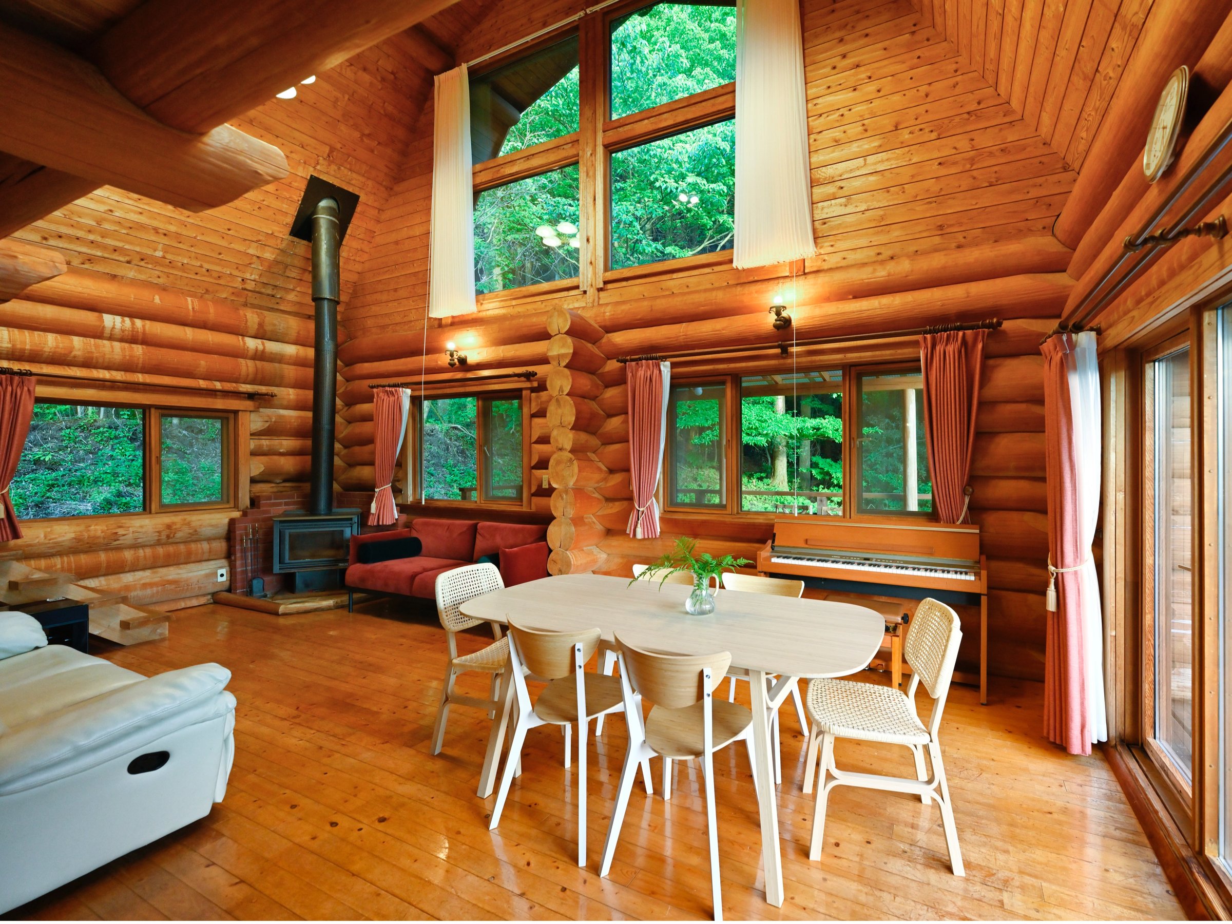 ���r���O