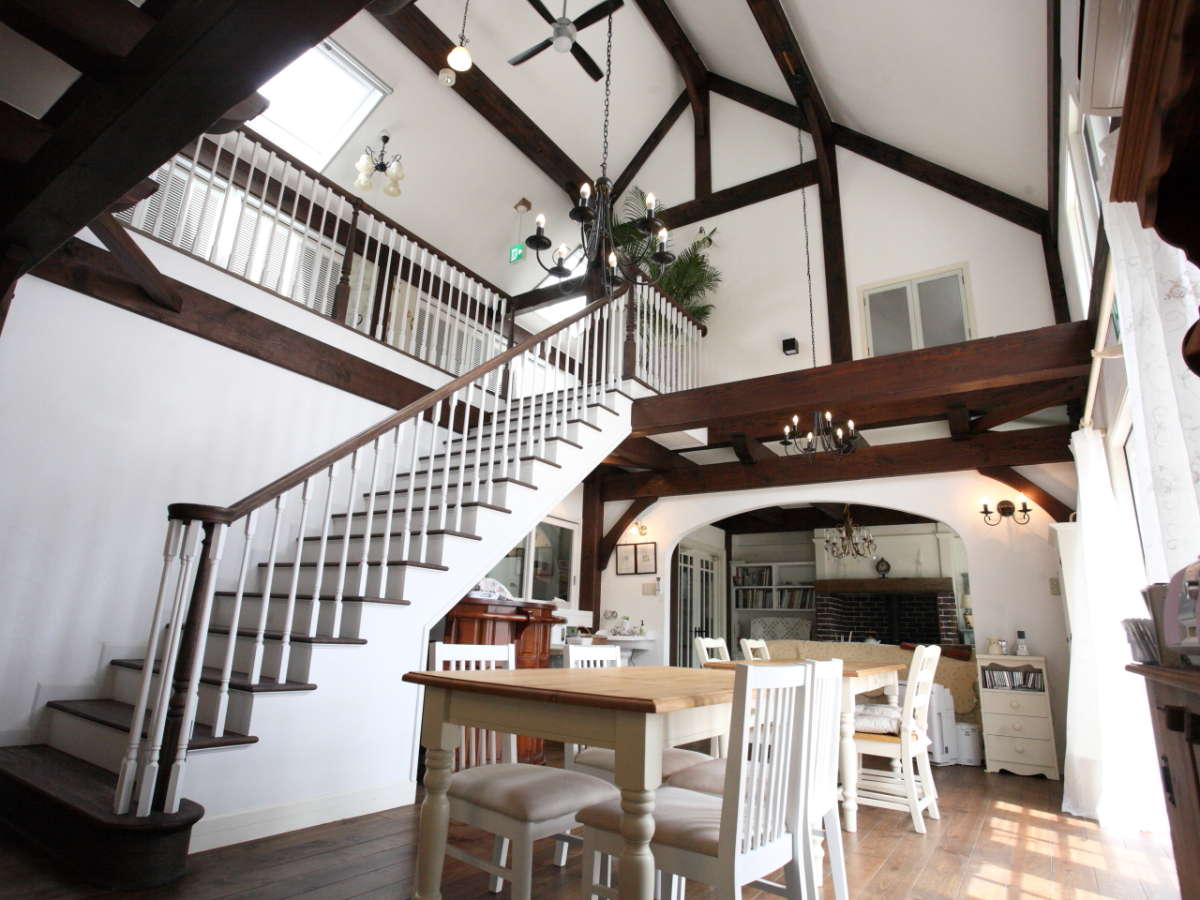 �e�B���o�[�t���[���i�ؐ��őg�グ��ꂽ�������Ɨ��j�̑�햡�����킦�鐁�����B�����͂����m���̐��E