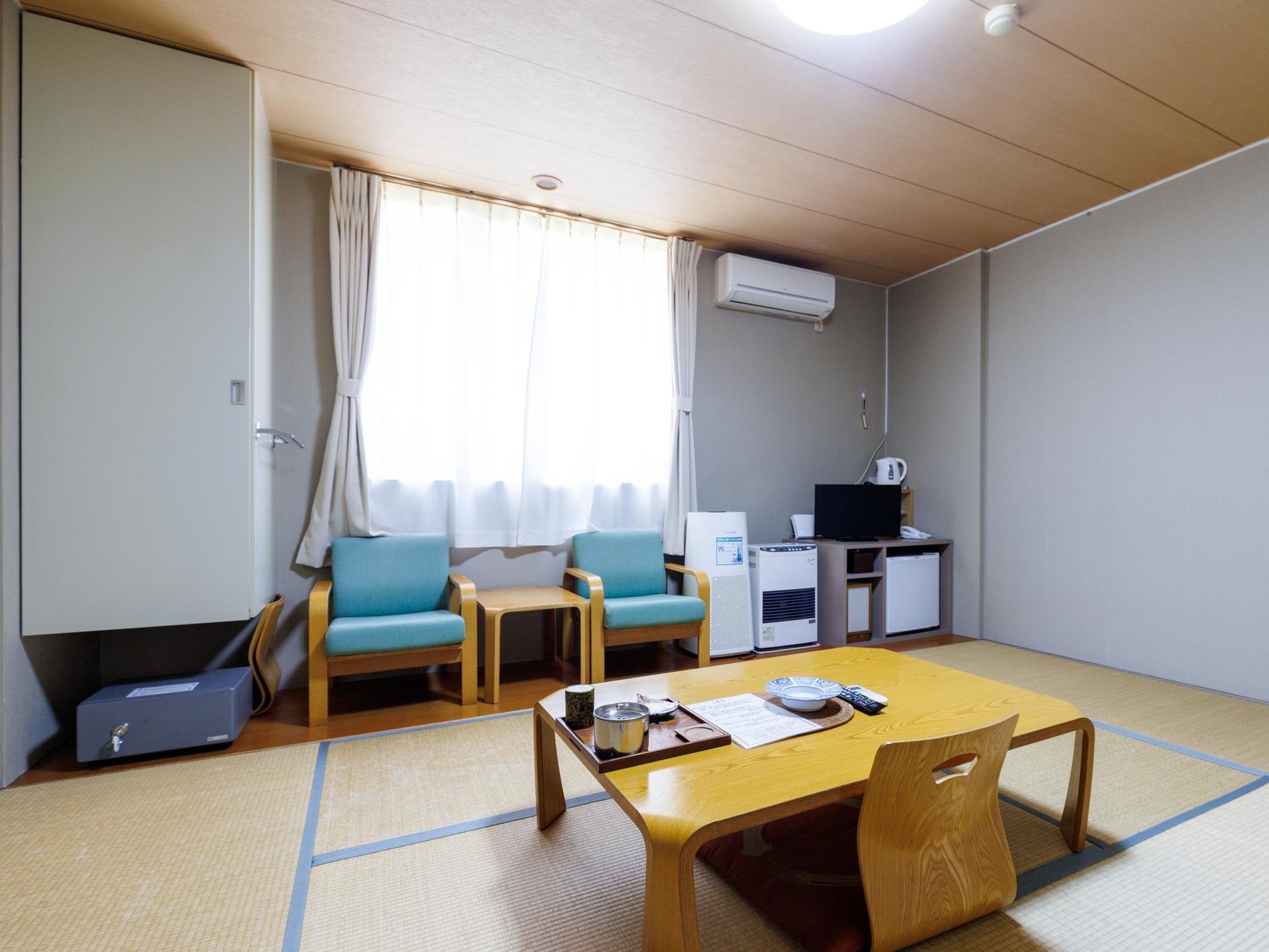 ai10āj₩ȑ؍݂Ɂ`3l`