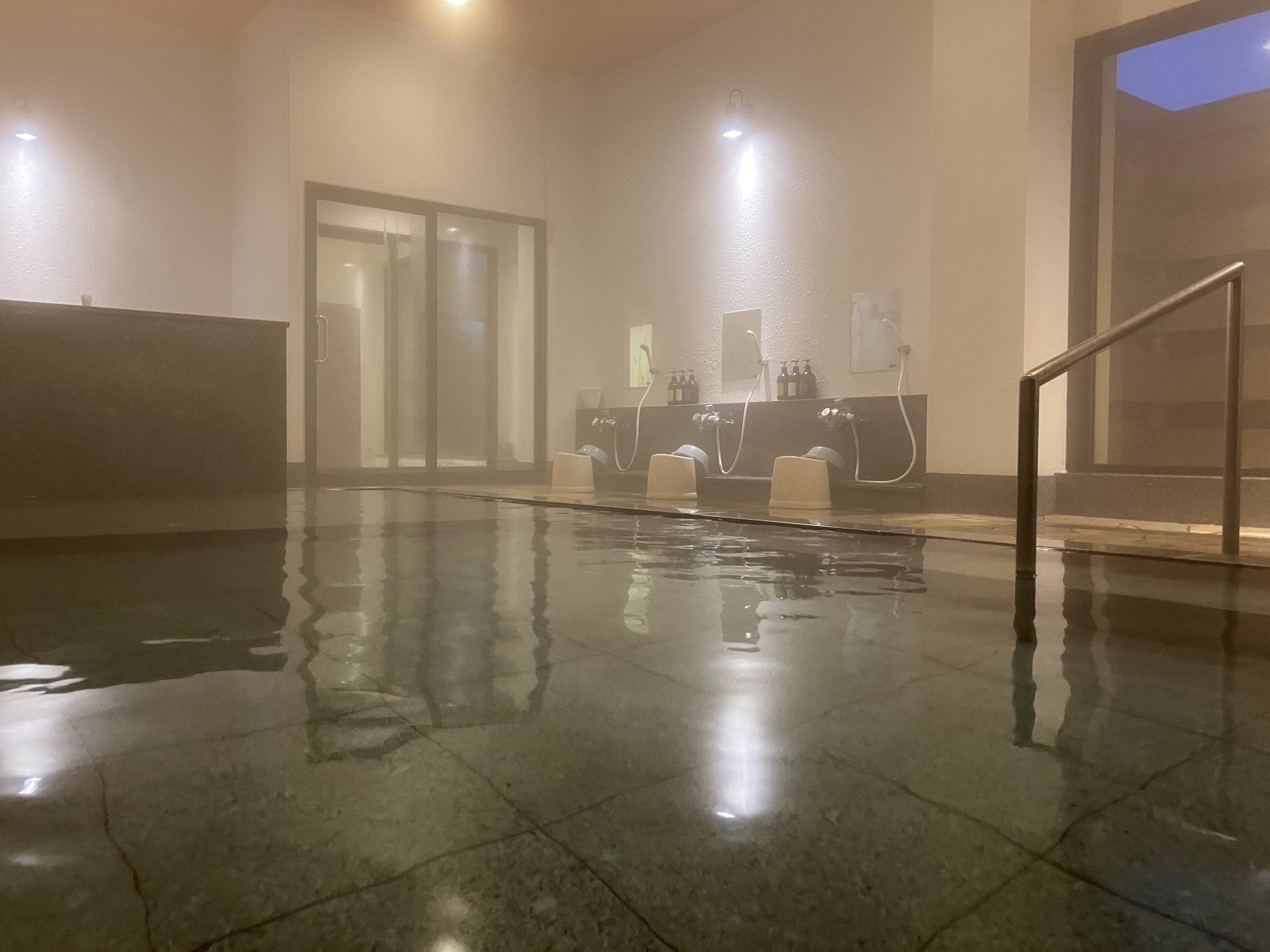 嗁ꁛpԁc15:00`23:00 / 6:00`9:00@􂢏͑S8܂B