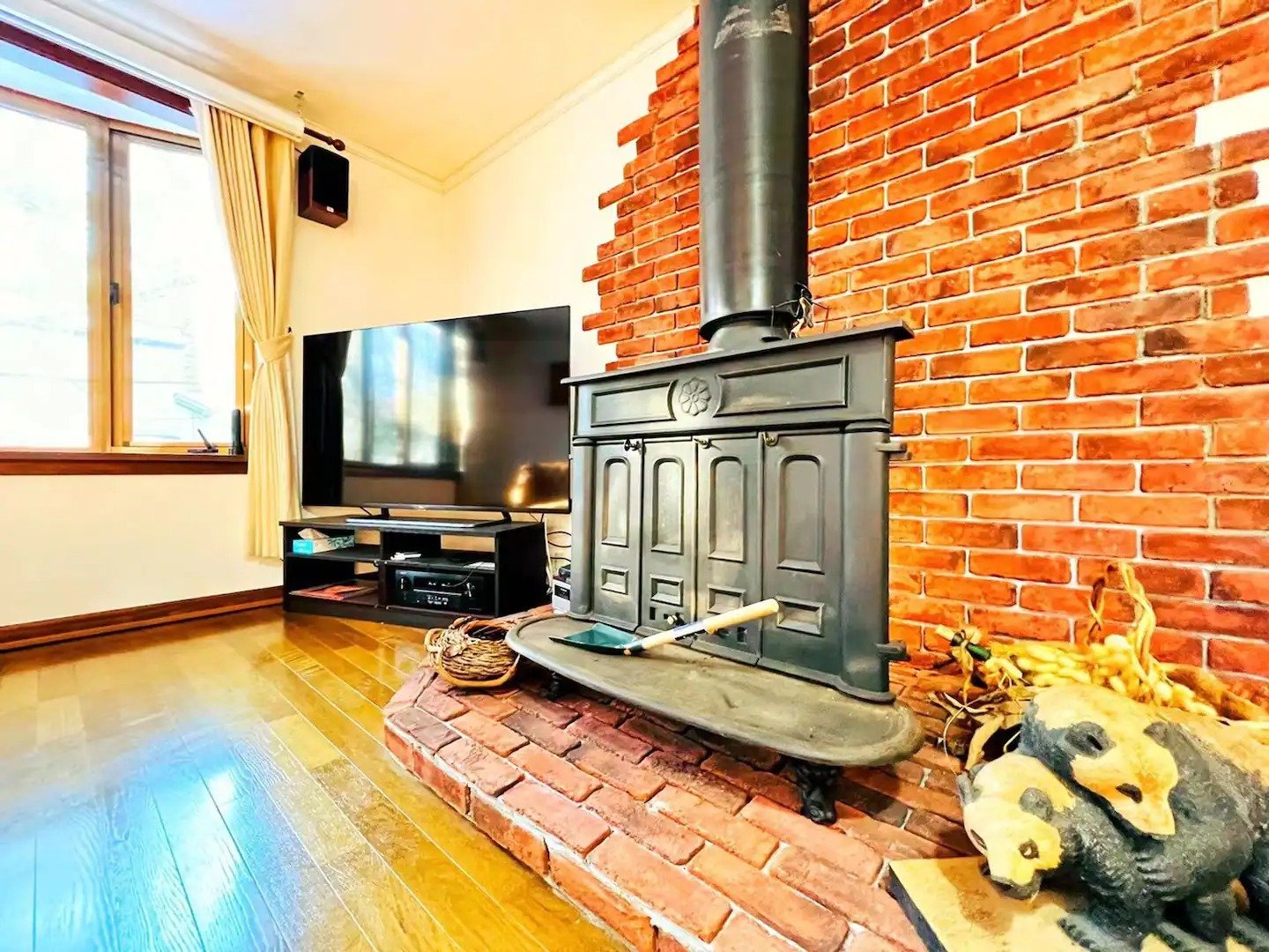 ���r���O