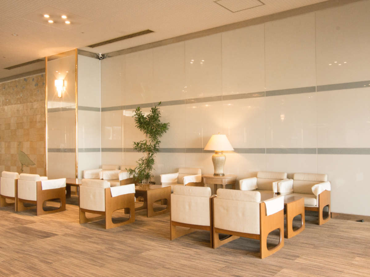 �Z�����j�[�ق̃��r�[