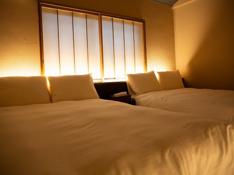 �x�b�h���[��