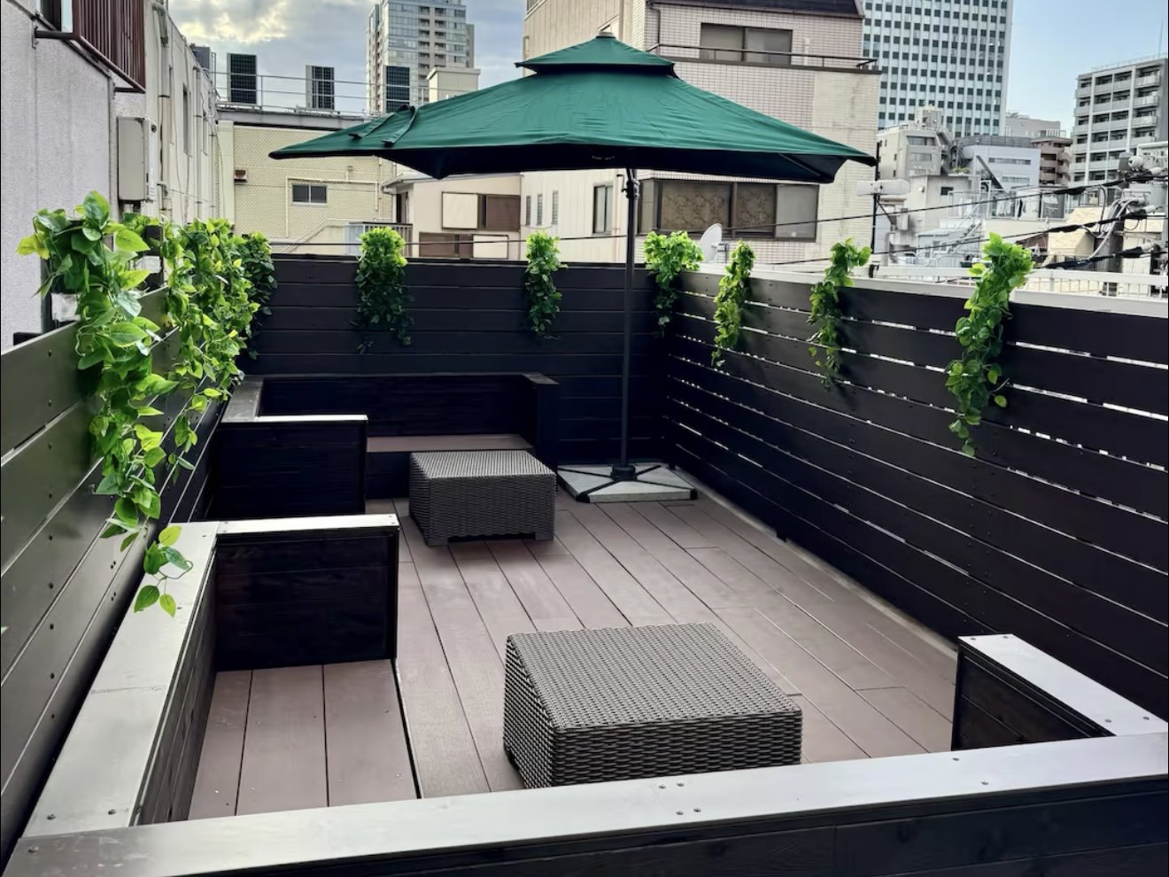 ���[�t�g�b�v�o���R�j�[