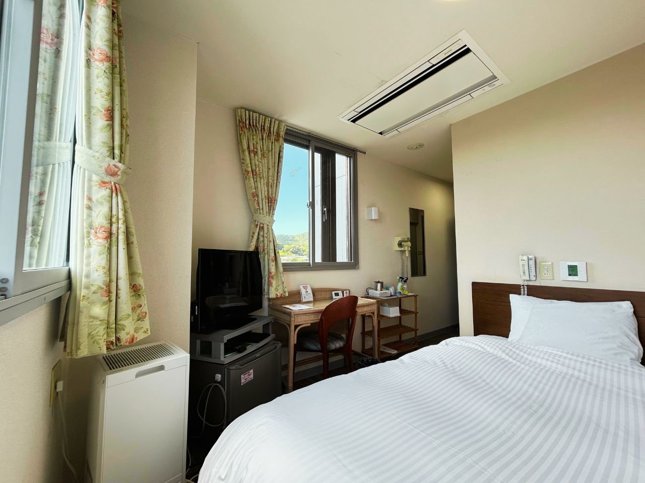 �y�V���O�����[���z�f���׃X�^�C���ŃR���p�N�g�ɐ�����ꂽ�A���j�b�g�o�X�t���̂�����