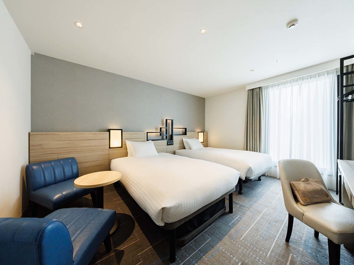 【客室】デラックスツイン・部屋広さ…24u・宿泊人数…1〜3名・ベッド幅…120cm