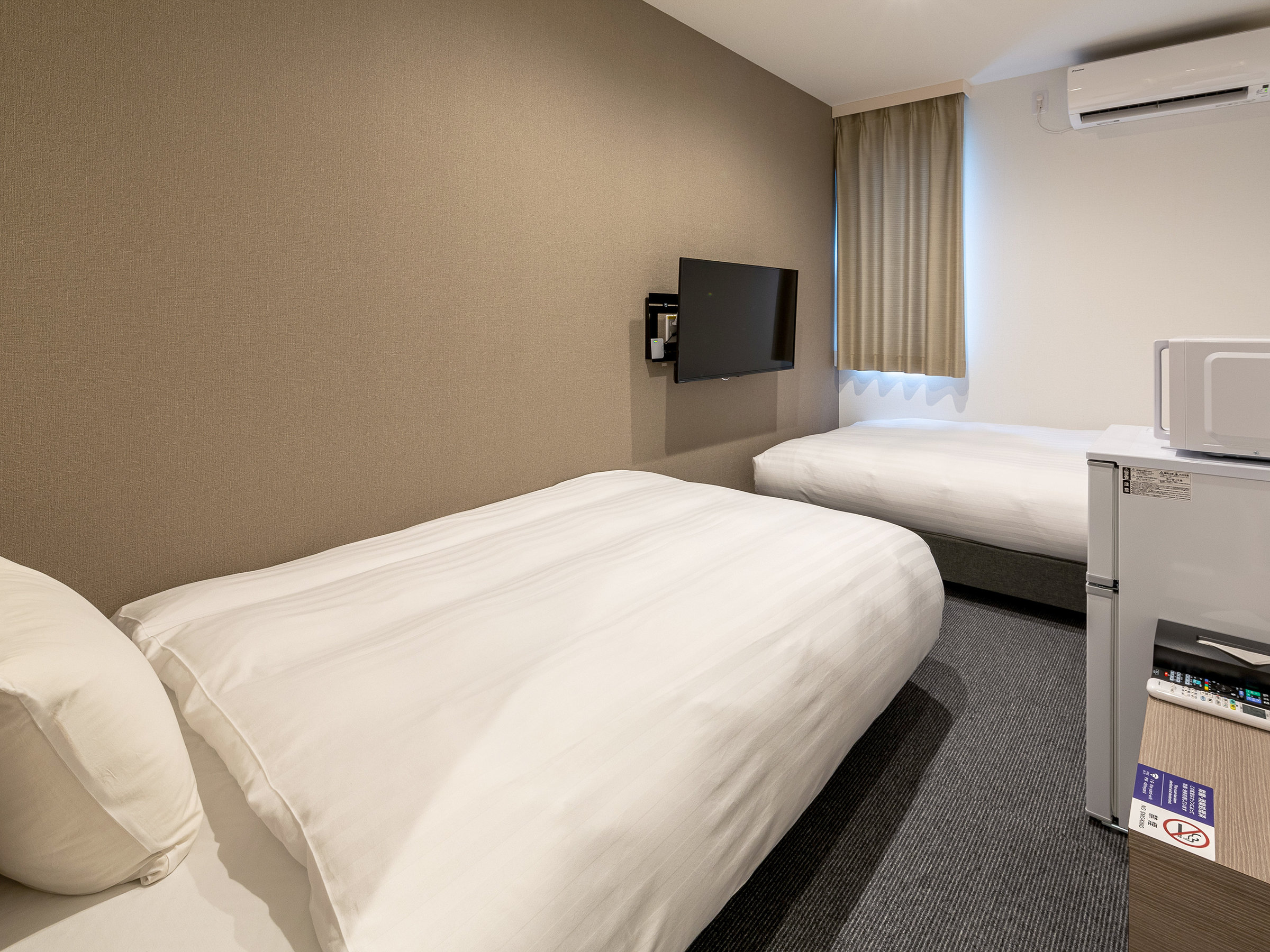 �։��Q�c�C�����[��