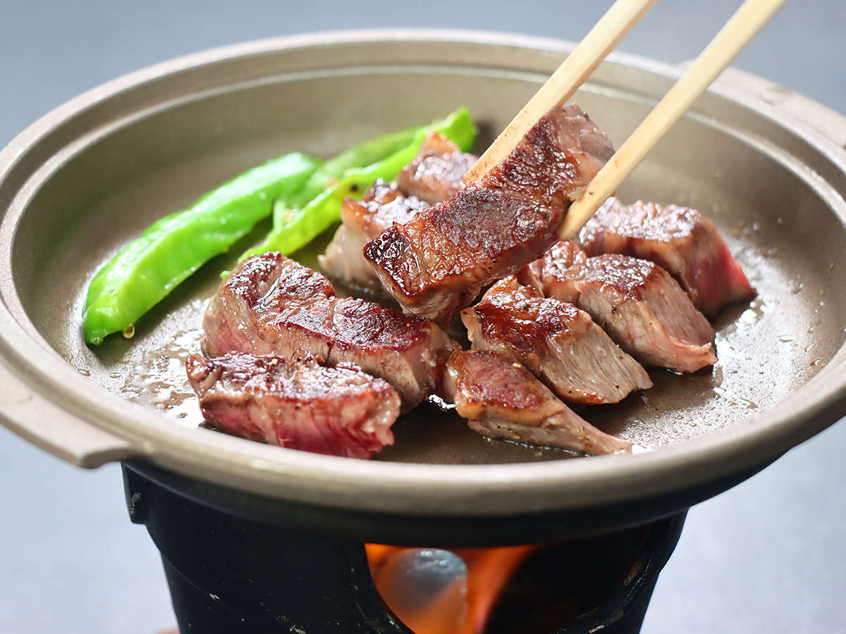 �y�M�B���̓��Ă��z��񂲂ň�����u�M�B���v�̓��Ă��B���̊Â݂����̒��ōL����܂��B